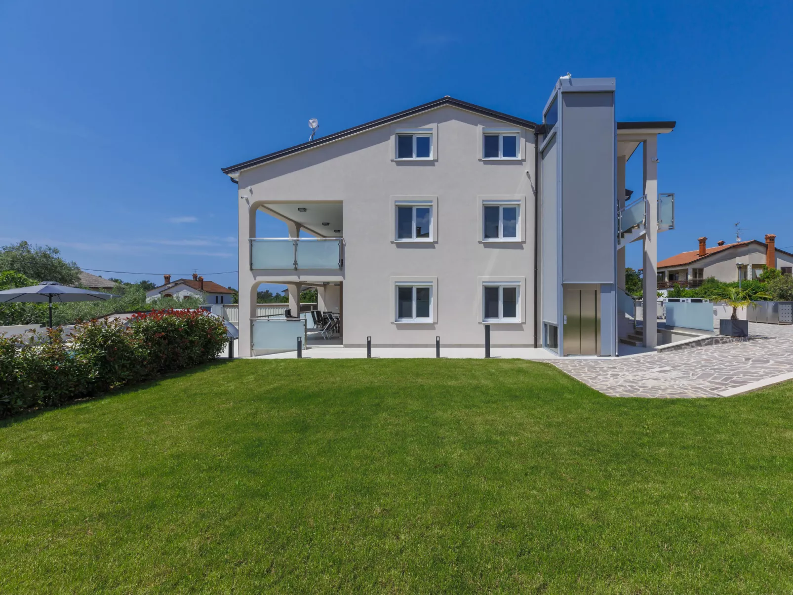 Villa Galici-Outside