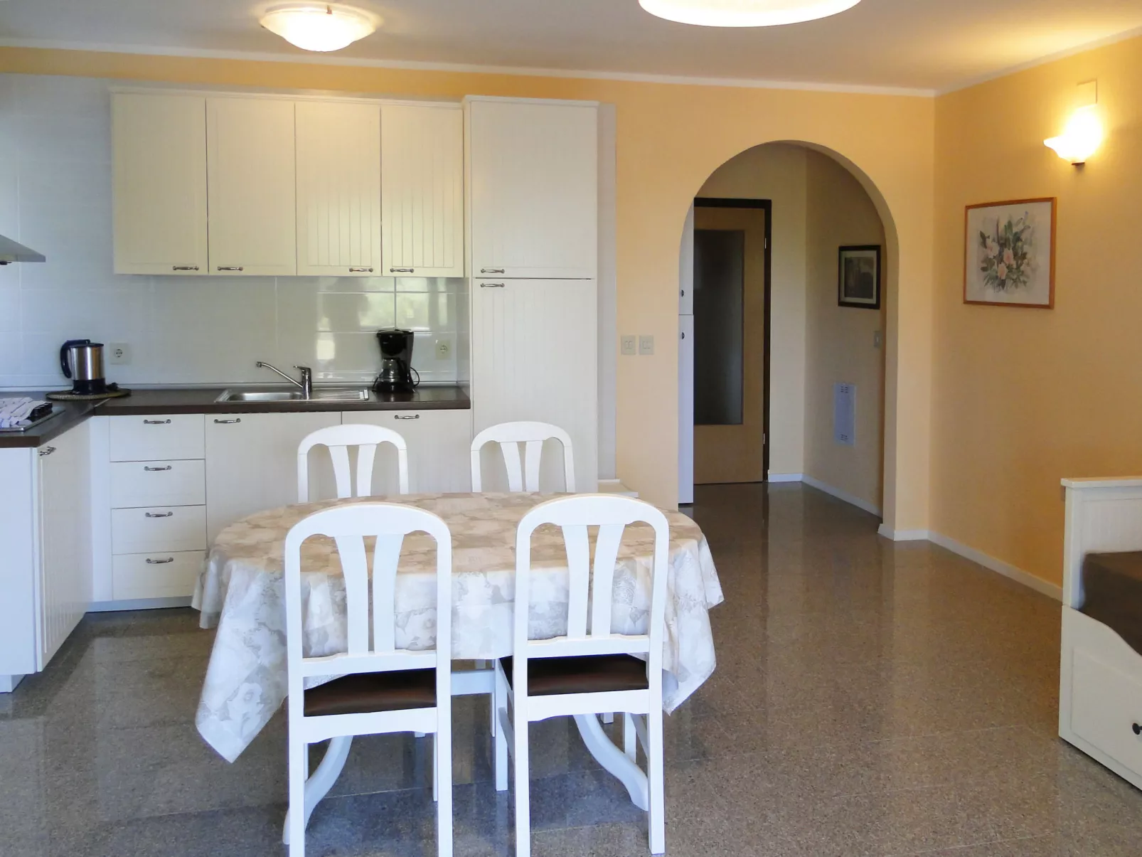 Villa Maran-Inside
