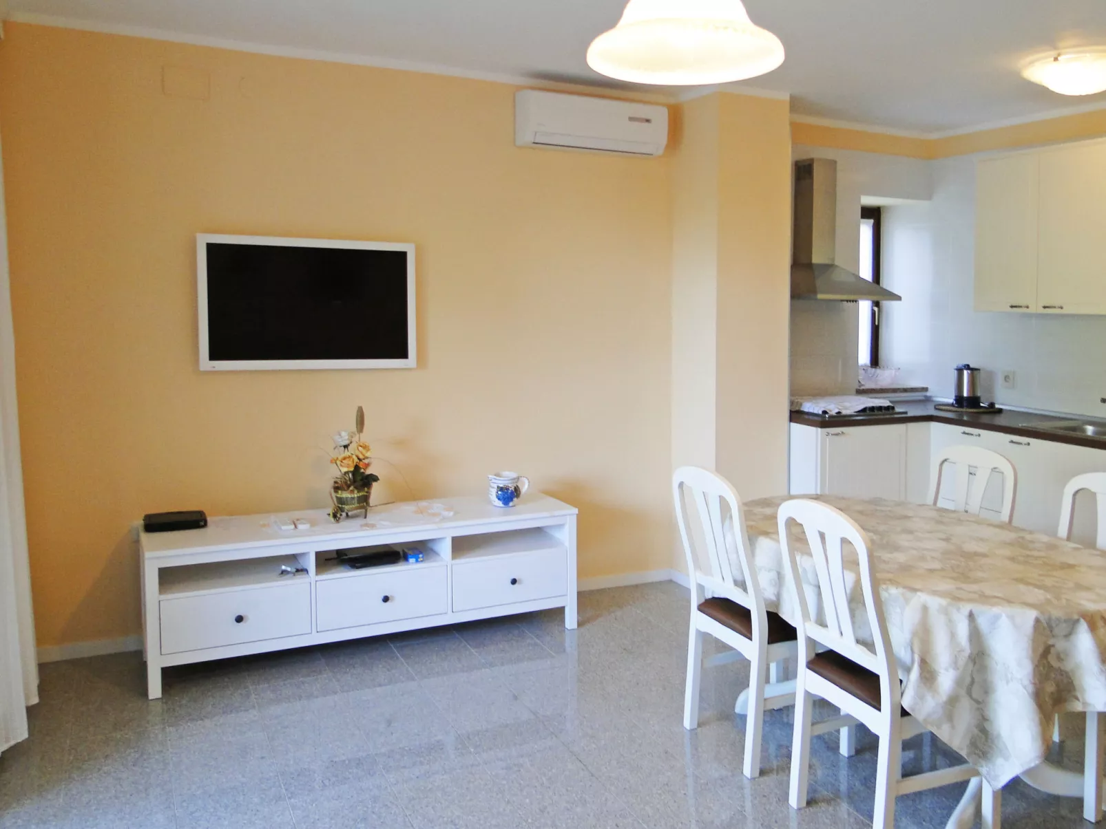 Villa Maran-Inside