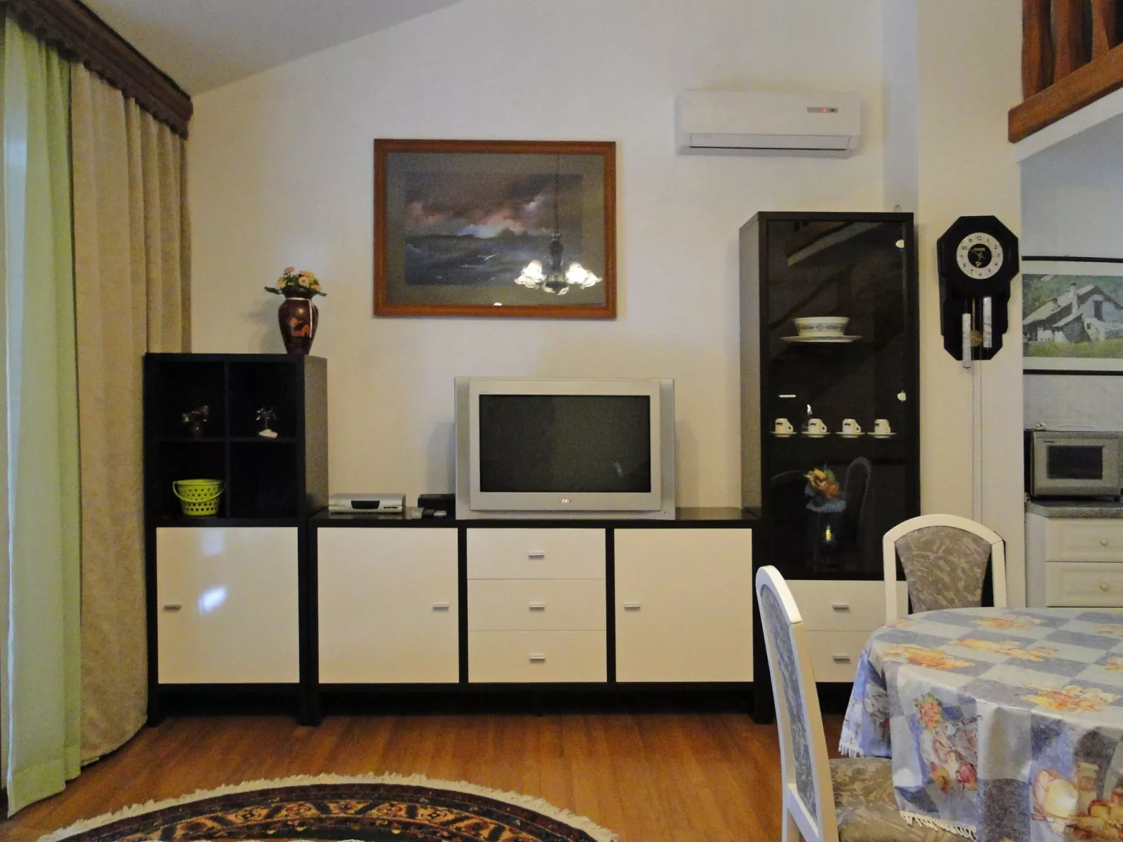 Villa Maran-Inside