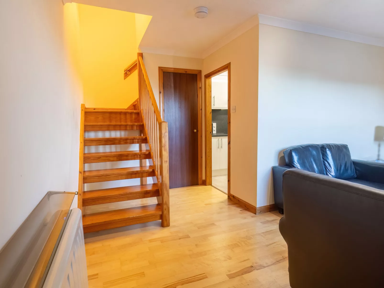 Towerhill Apartment-Dedans