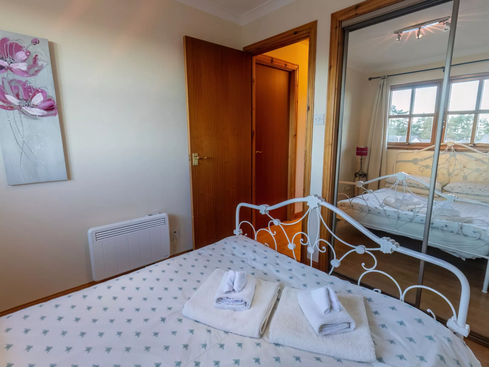 Towerhill Apartment-Dedans