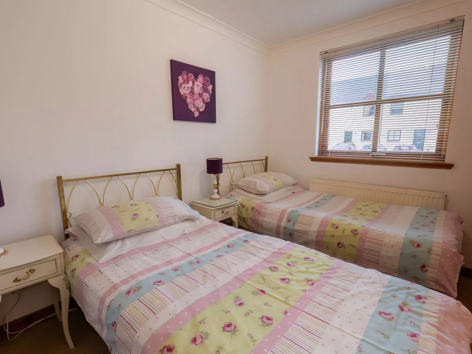 Elm Apartment-Inside