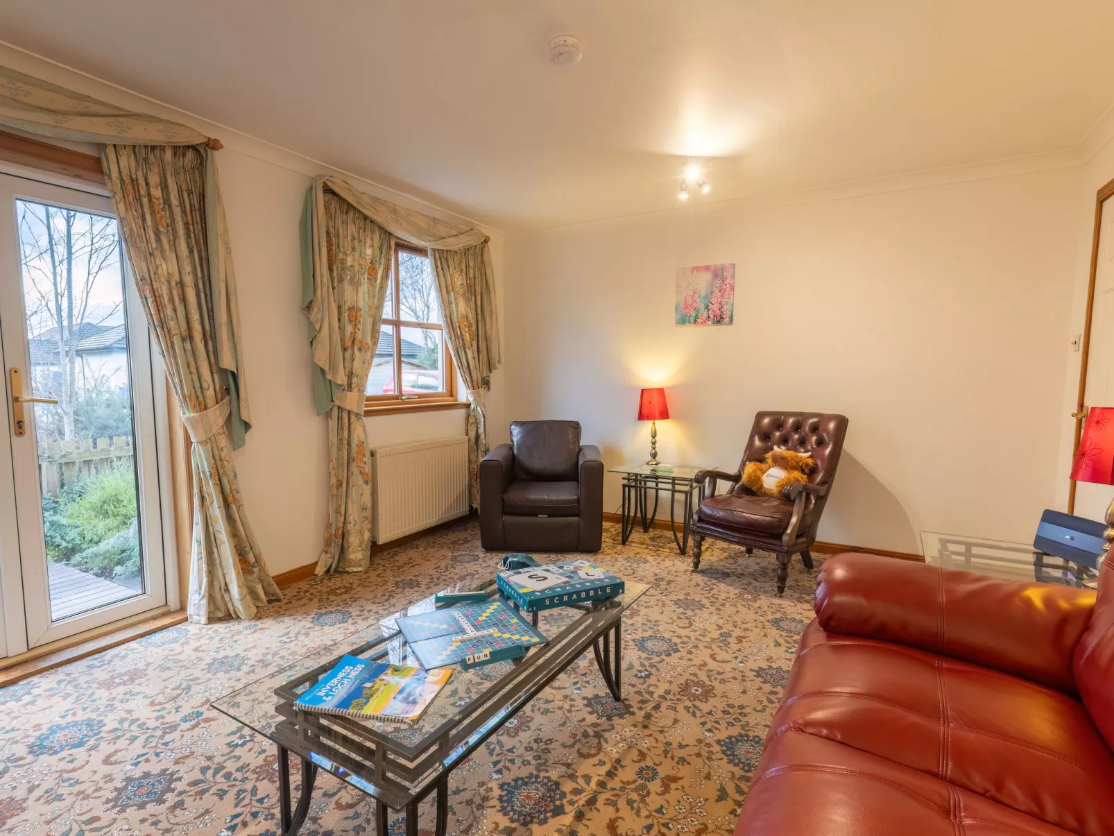 Elm Apartment-Inside