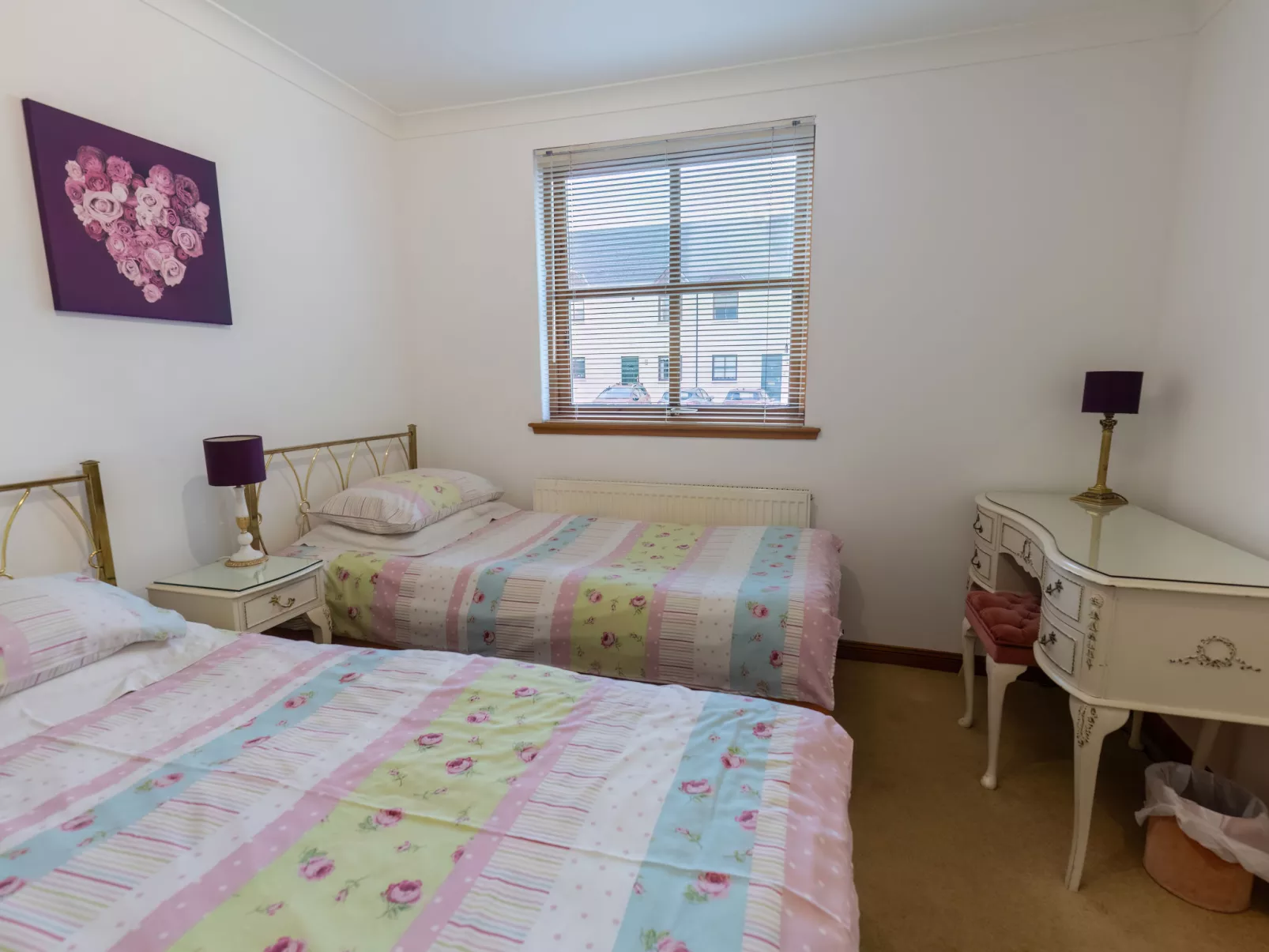 Elm Apartment-Inside