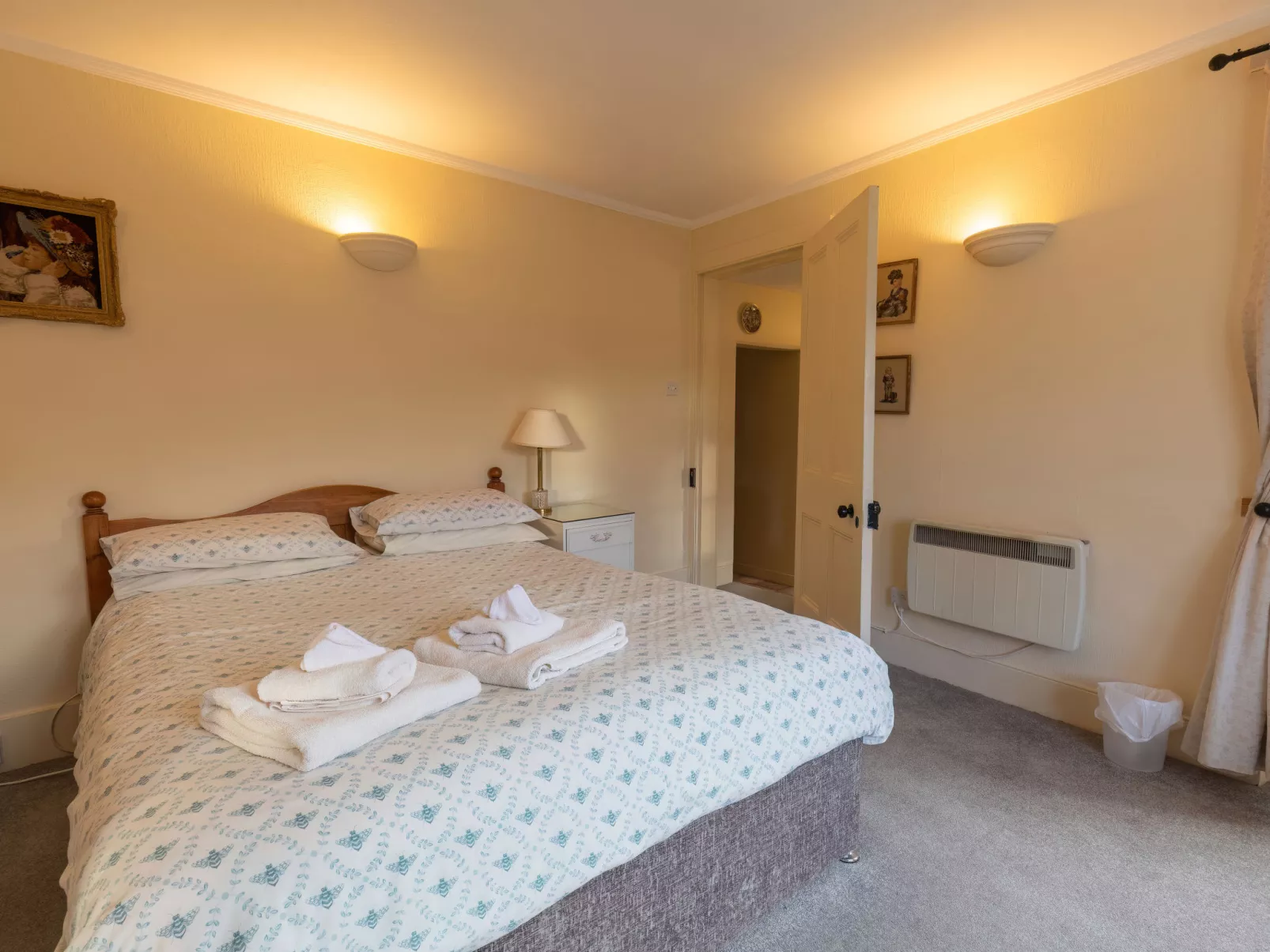 Old Lodge-Inside