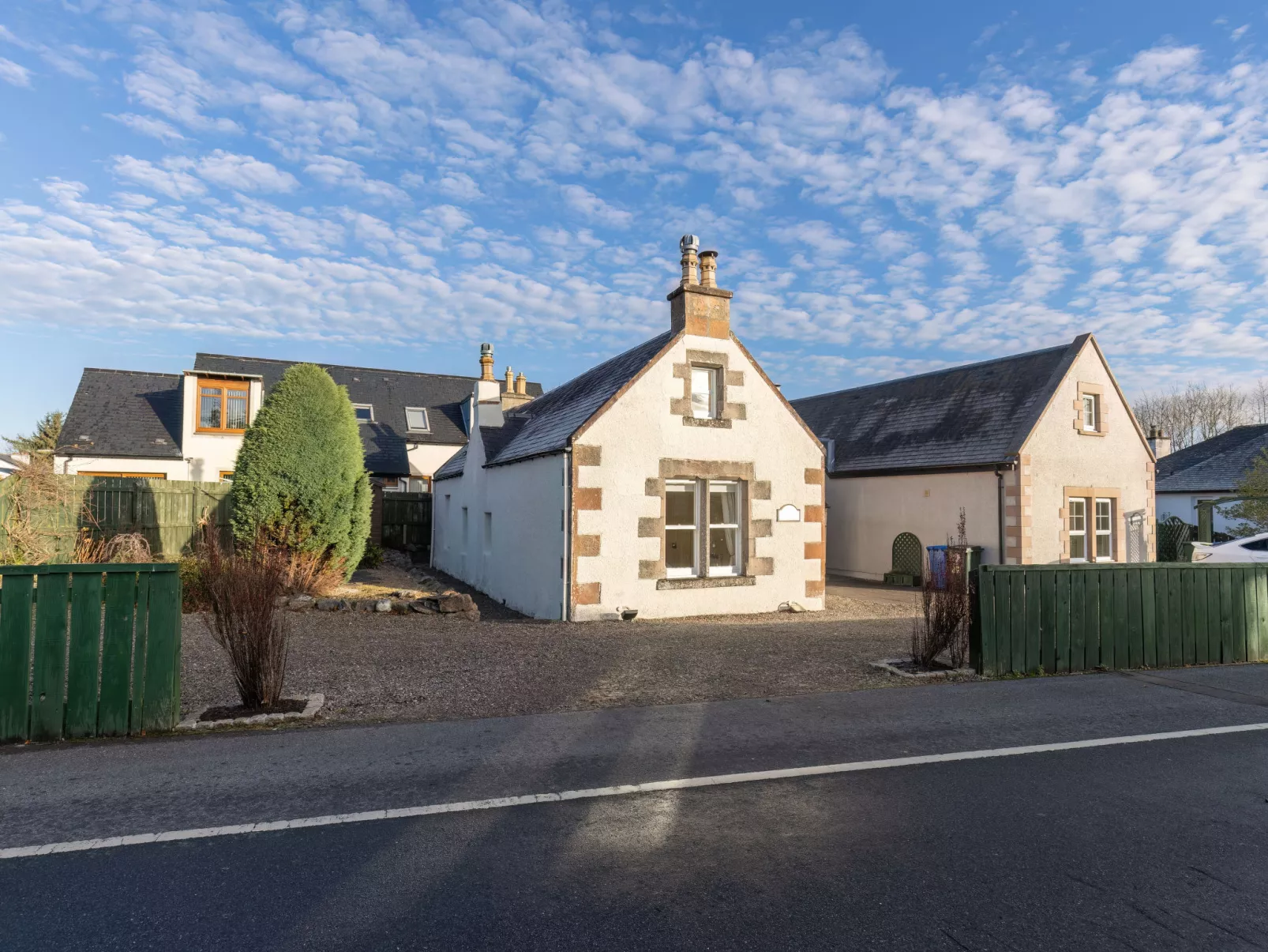 Old Lodge-Outside