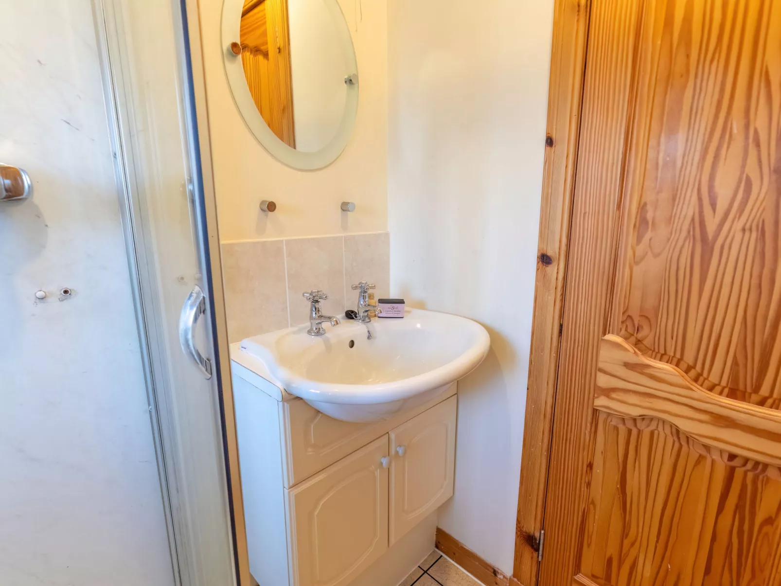 Lodge Road-Inside