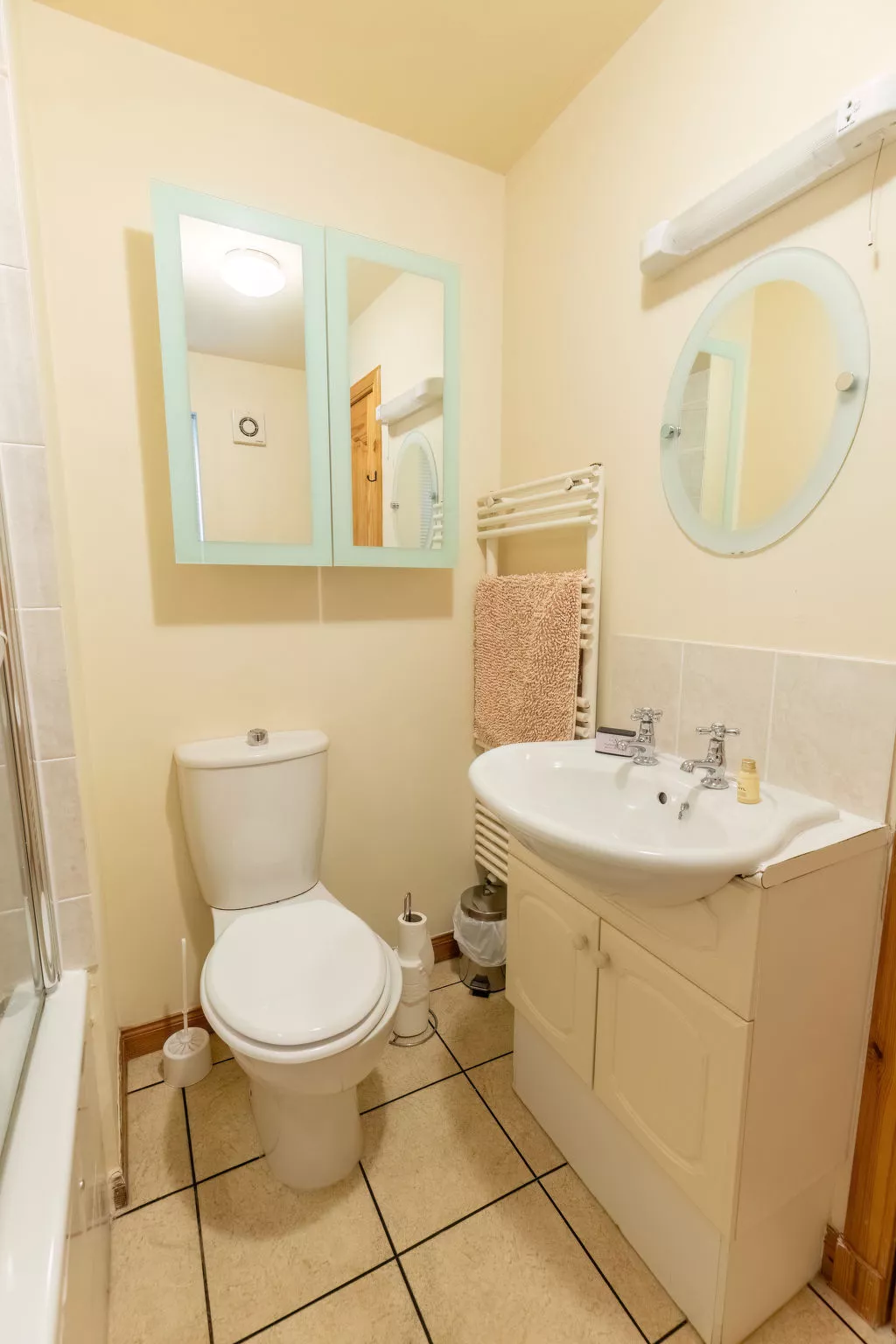 Lodge Road-Inside