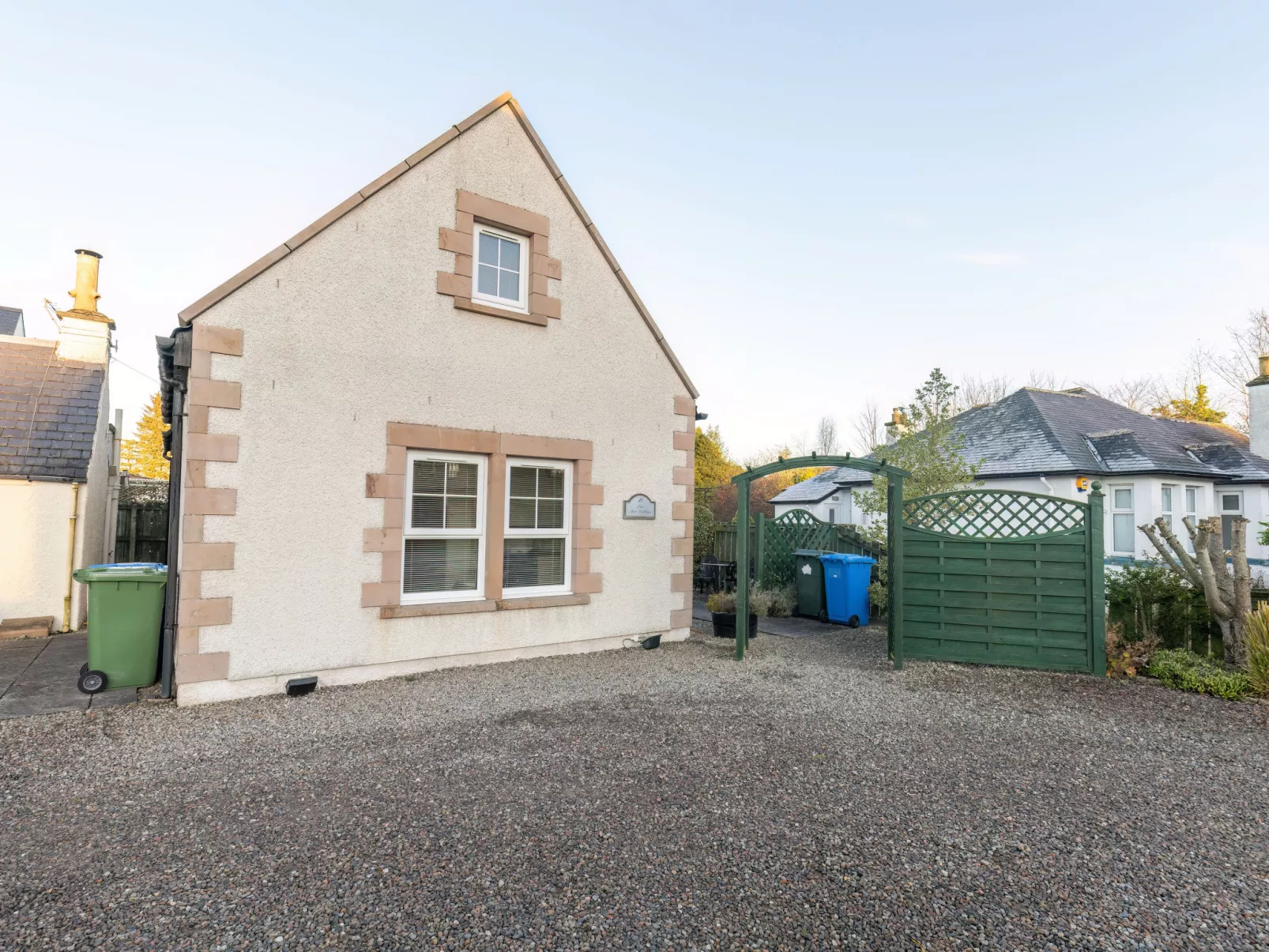 Lodge Road-Outside