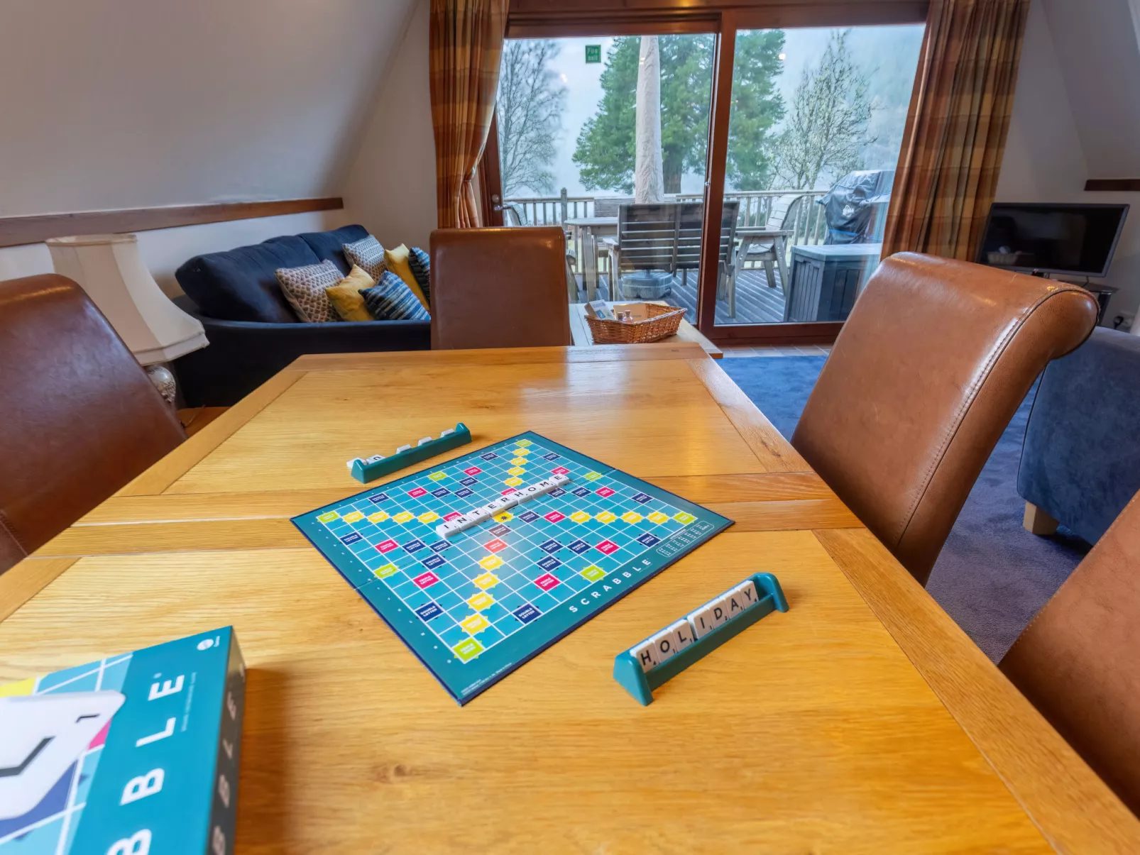 Ardlui Lodge-Inside
