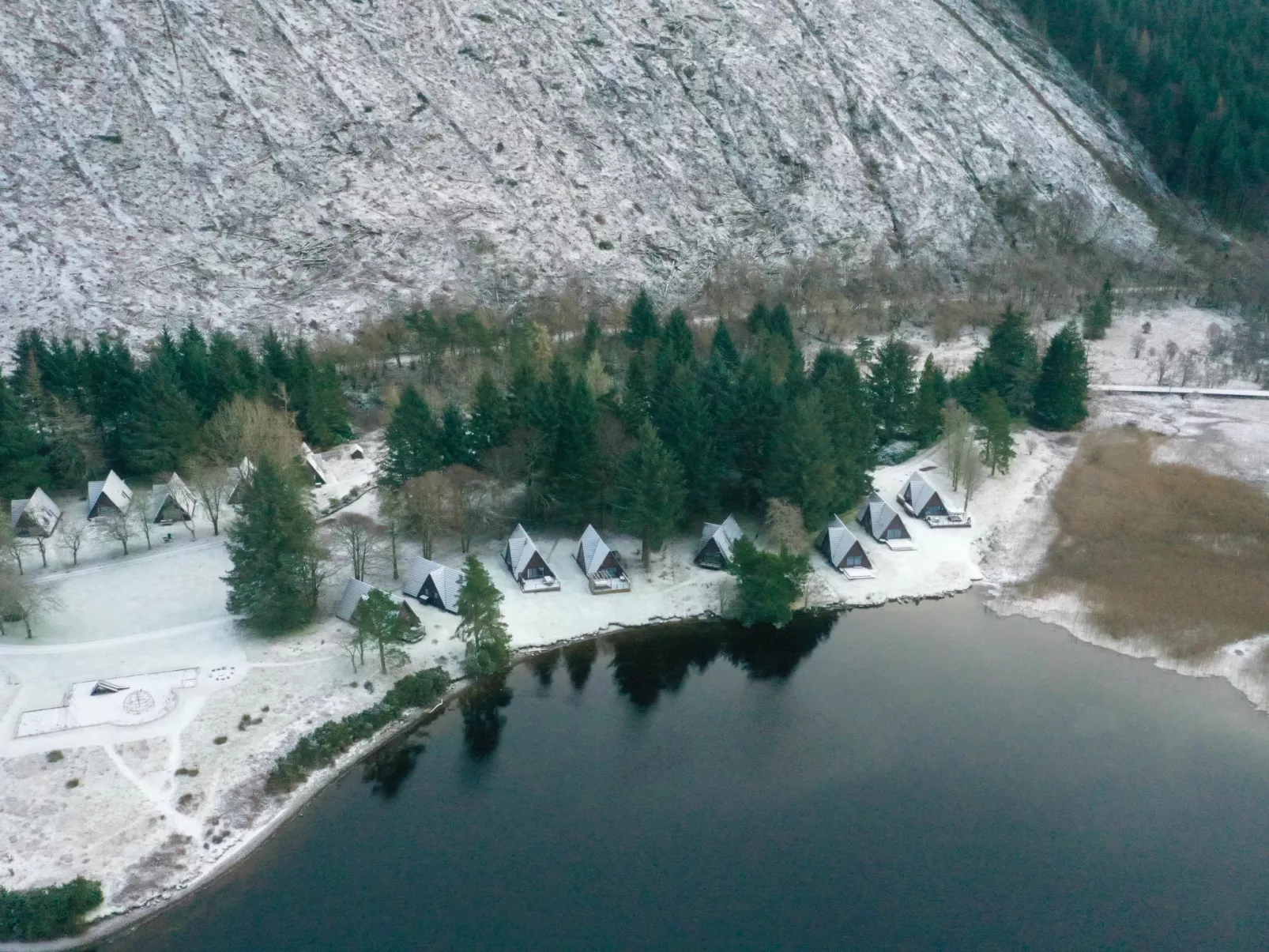 Ardlui Lodge-Outside