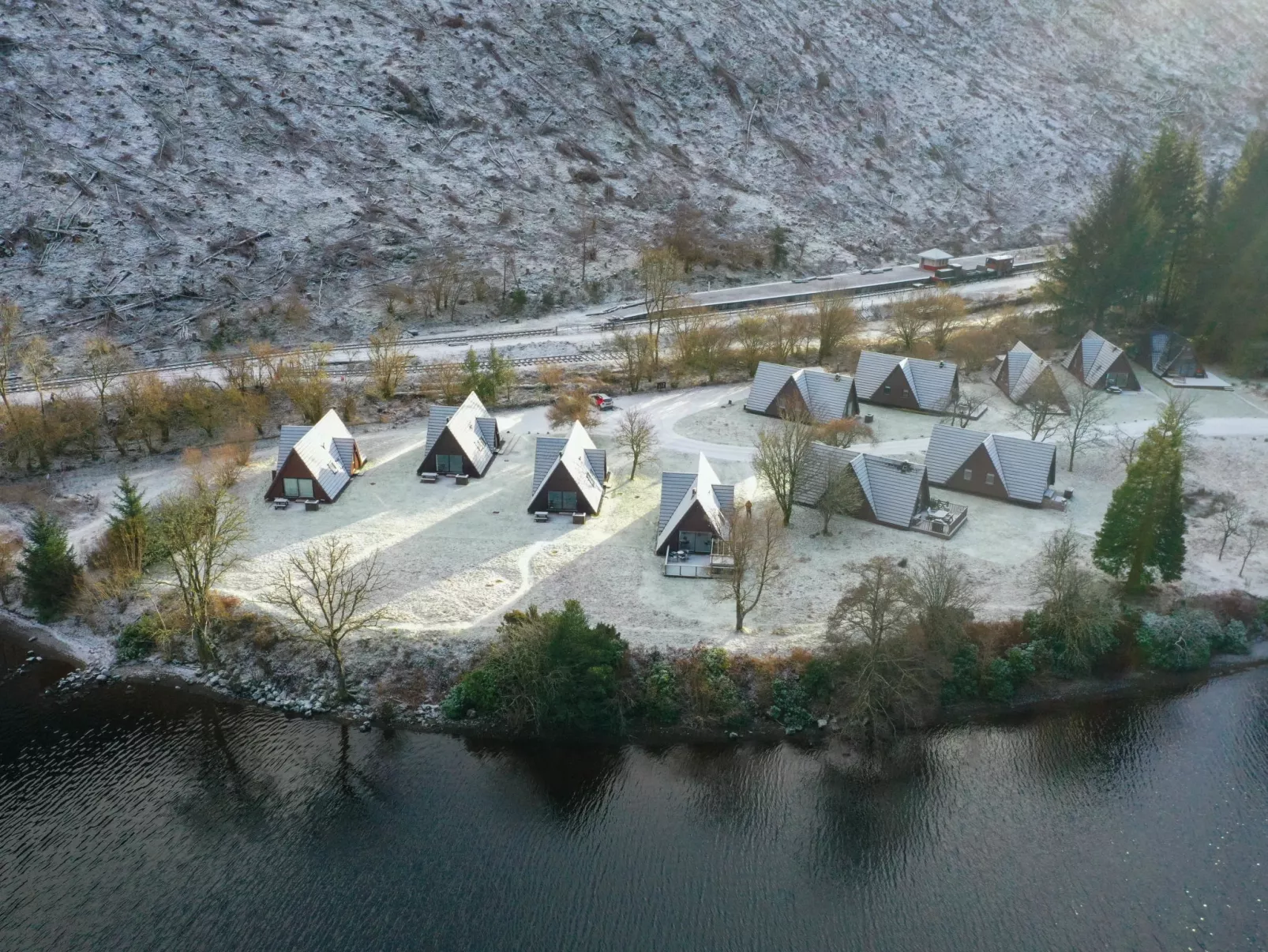 Ardlui Lodge-Outside