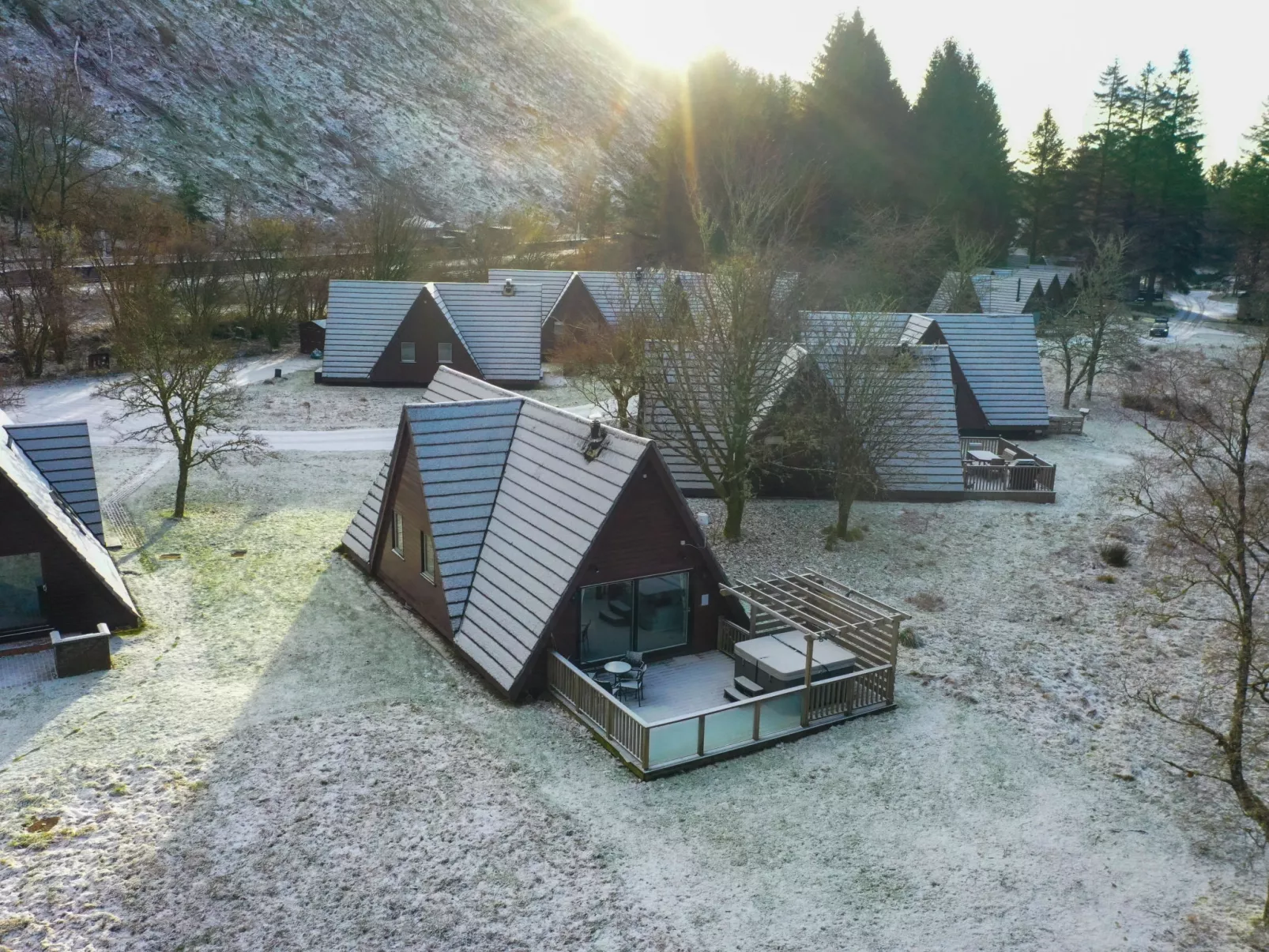 Lodge 4-Outside