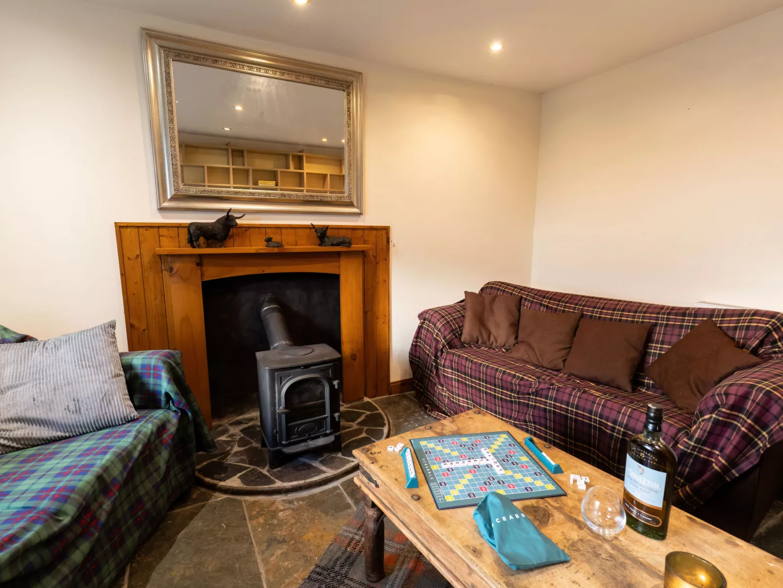 East Balcraggan-Inside
