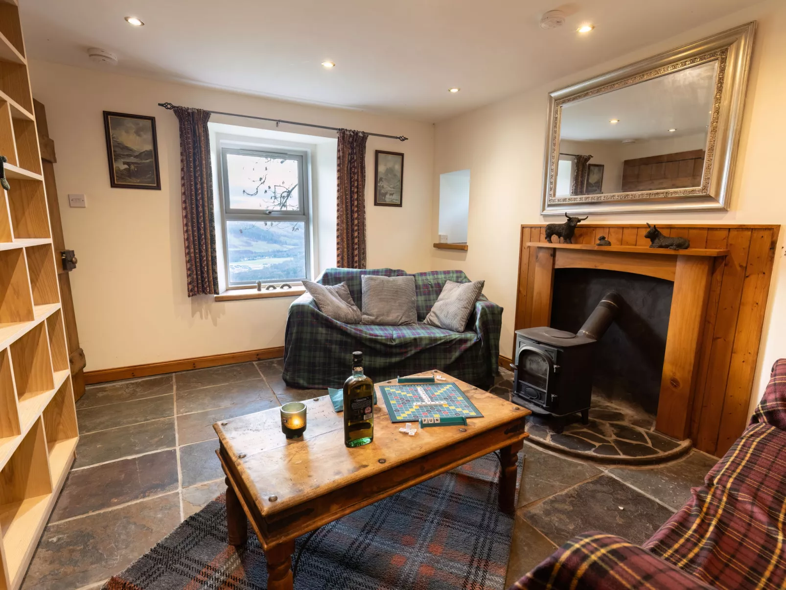 East Balcraggan-Inside