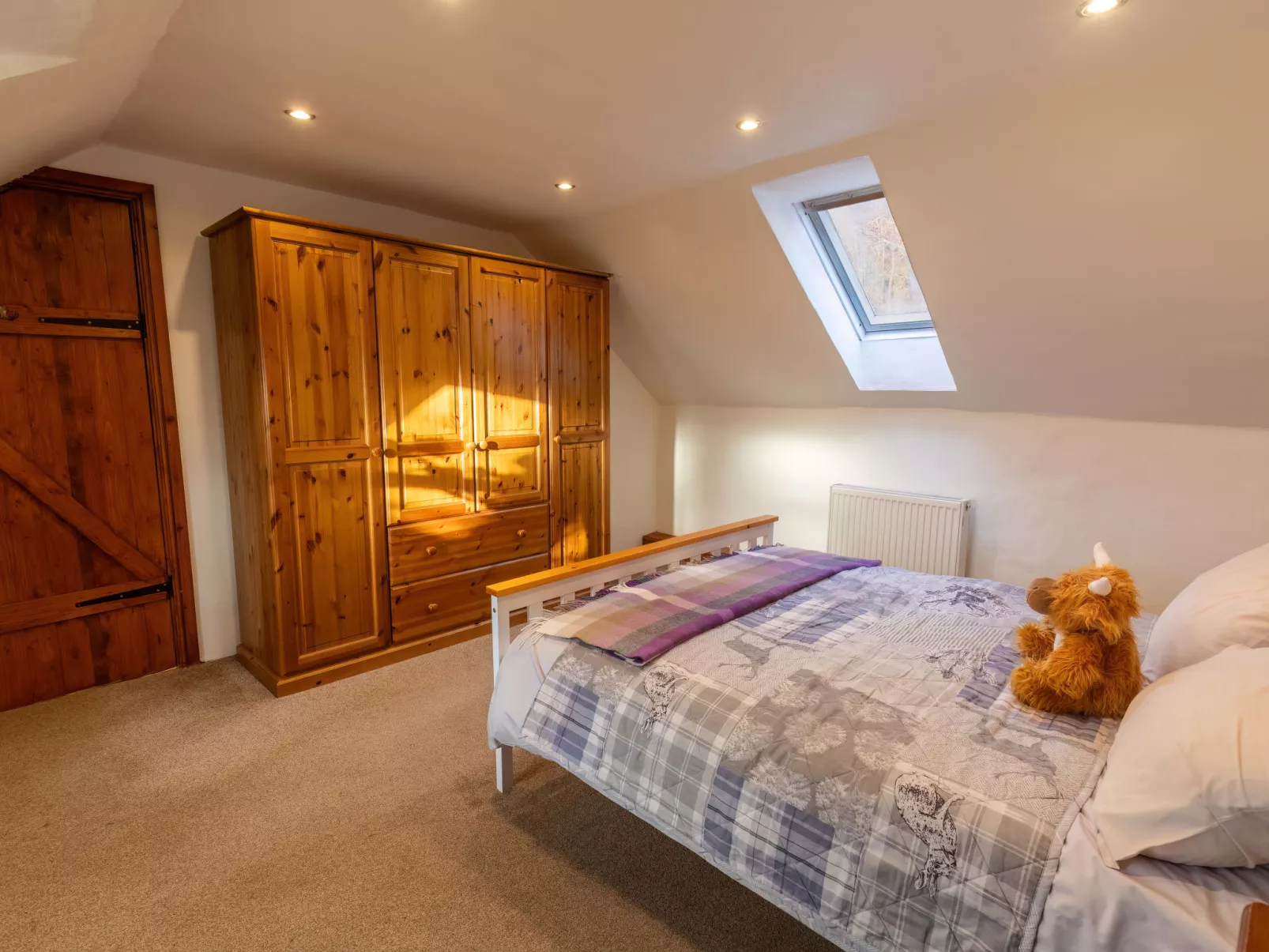 East Balcraggan-Inside