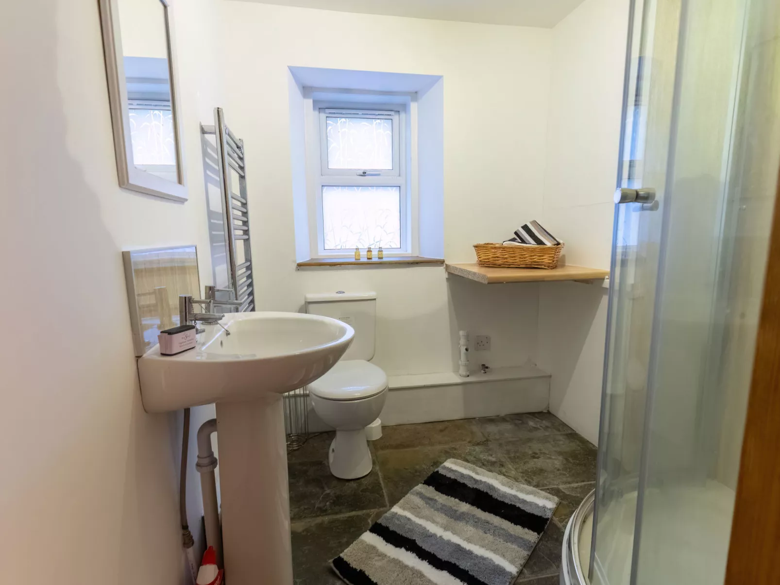 East Balcraggan-Inside