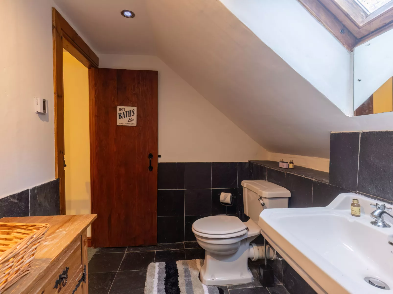 East Balcraggan-Inside