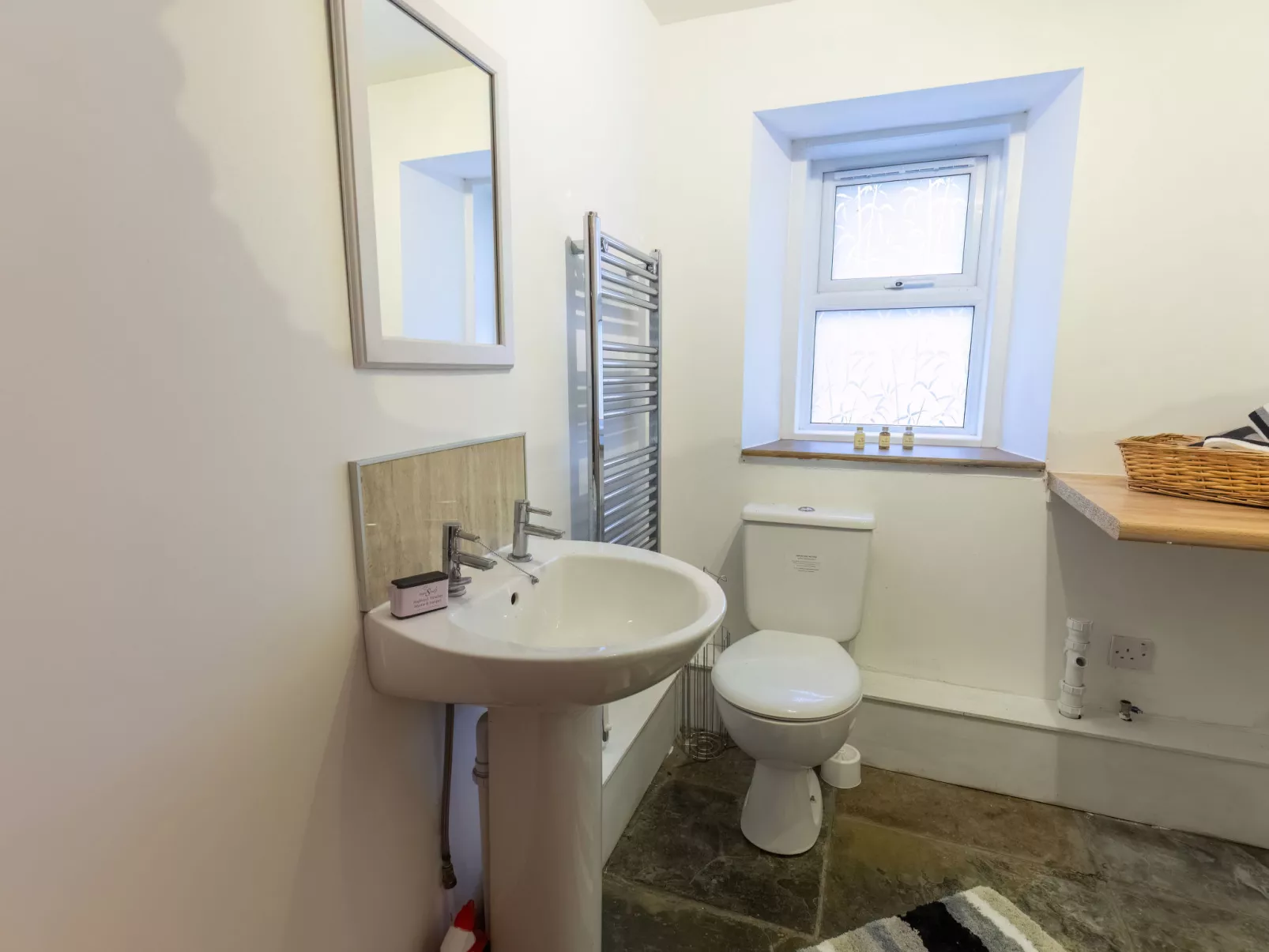 East Balcraggan-Inside