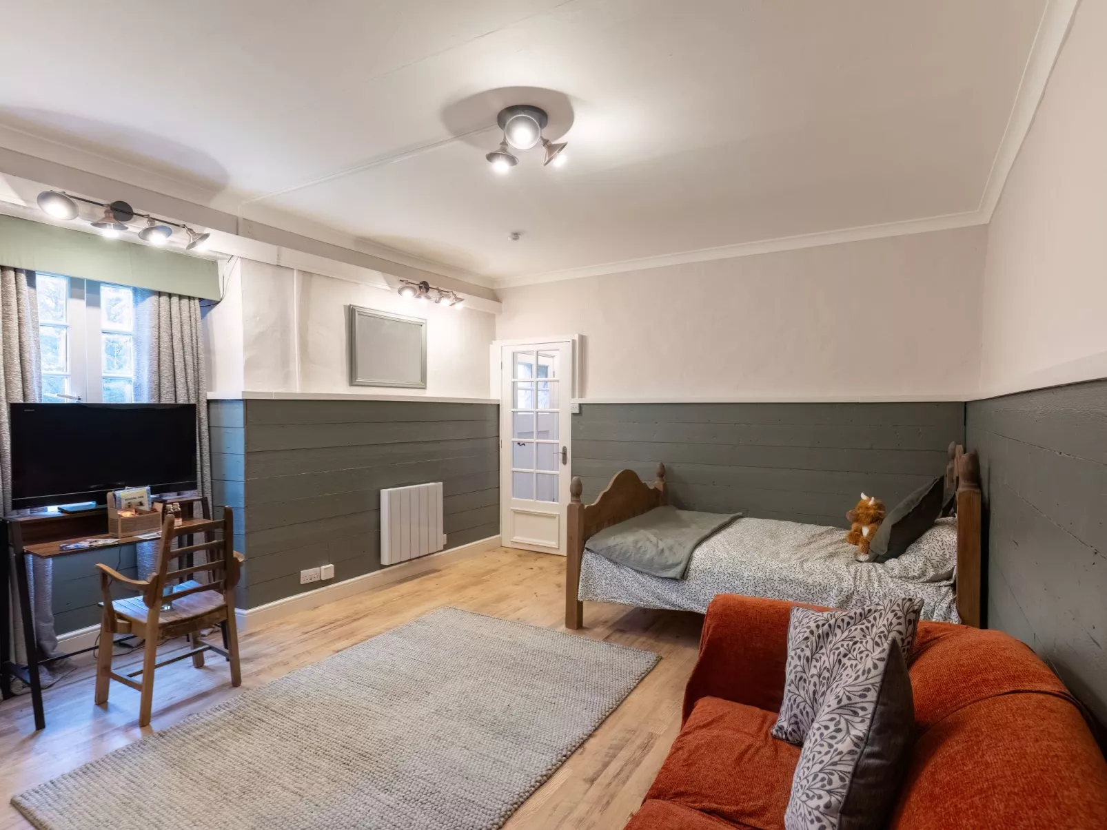 The Garden Room-Inside