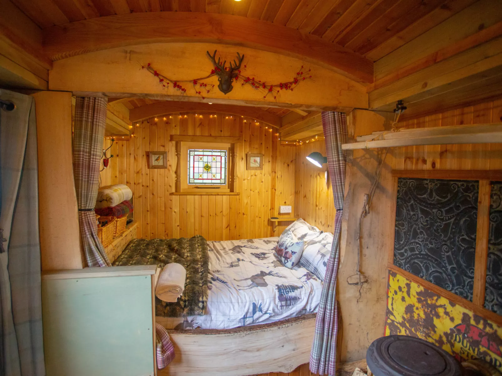 Shepherds Hut-Inside