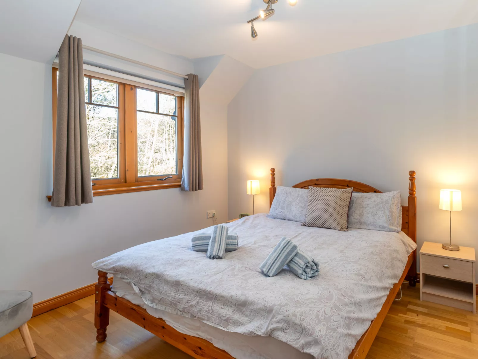 Cosagach Cottage-Inside