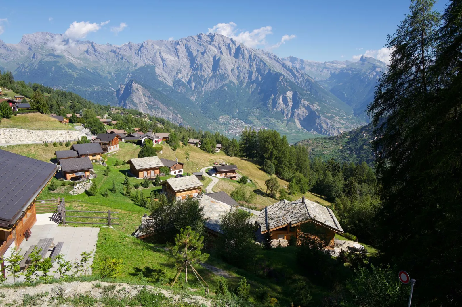 Chalet Panaga-View summer