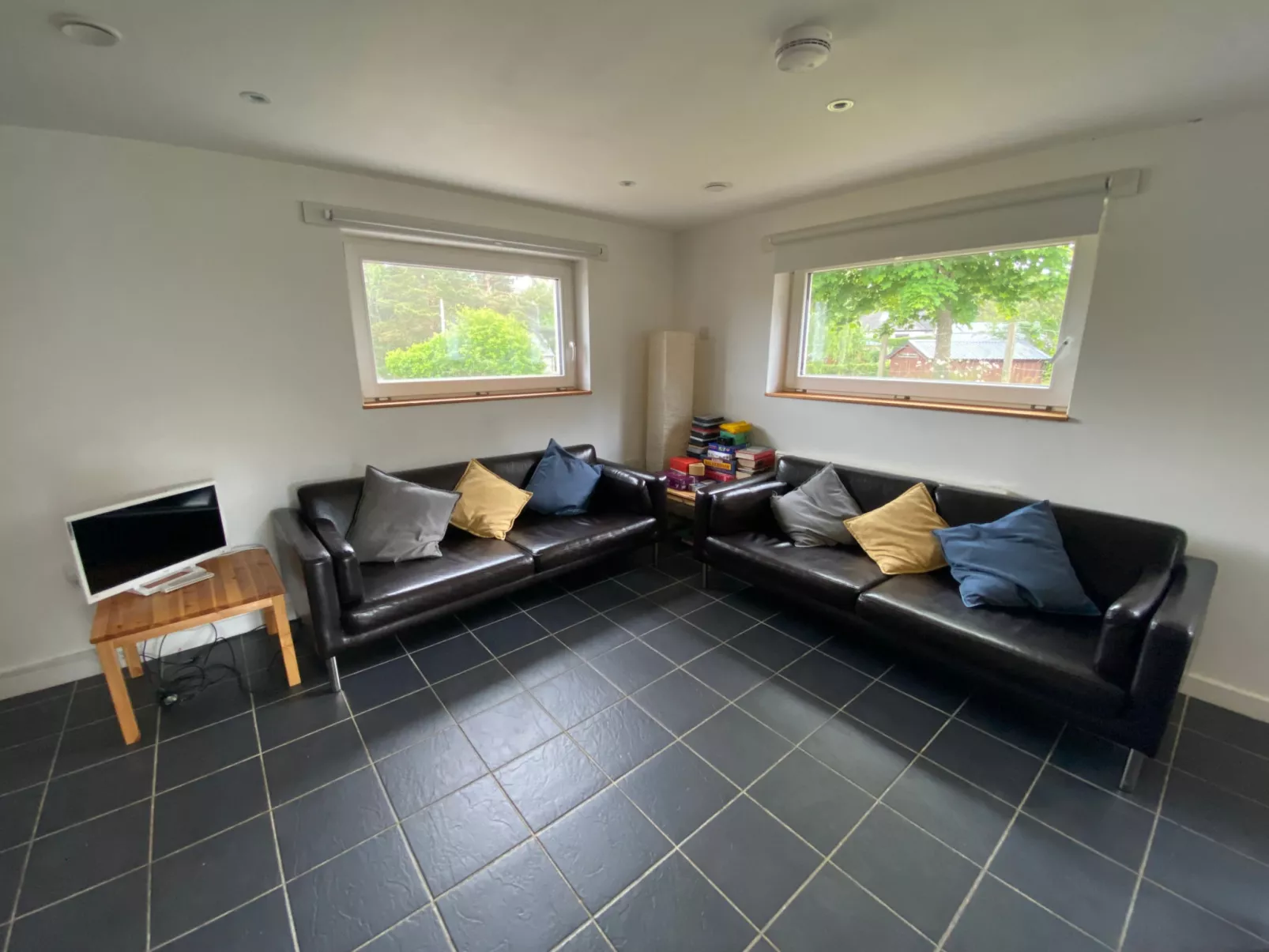 Muir Edge-Inside