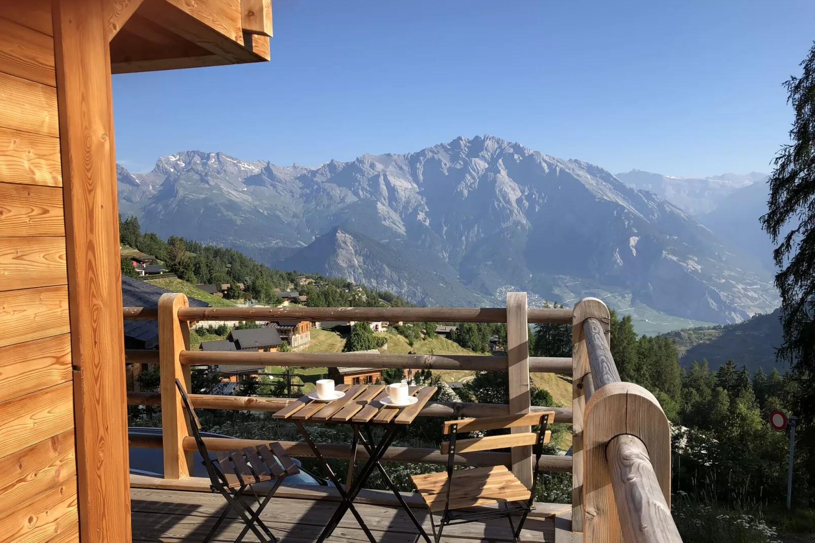 Chalet Panaga-View summer