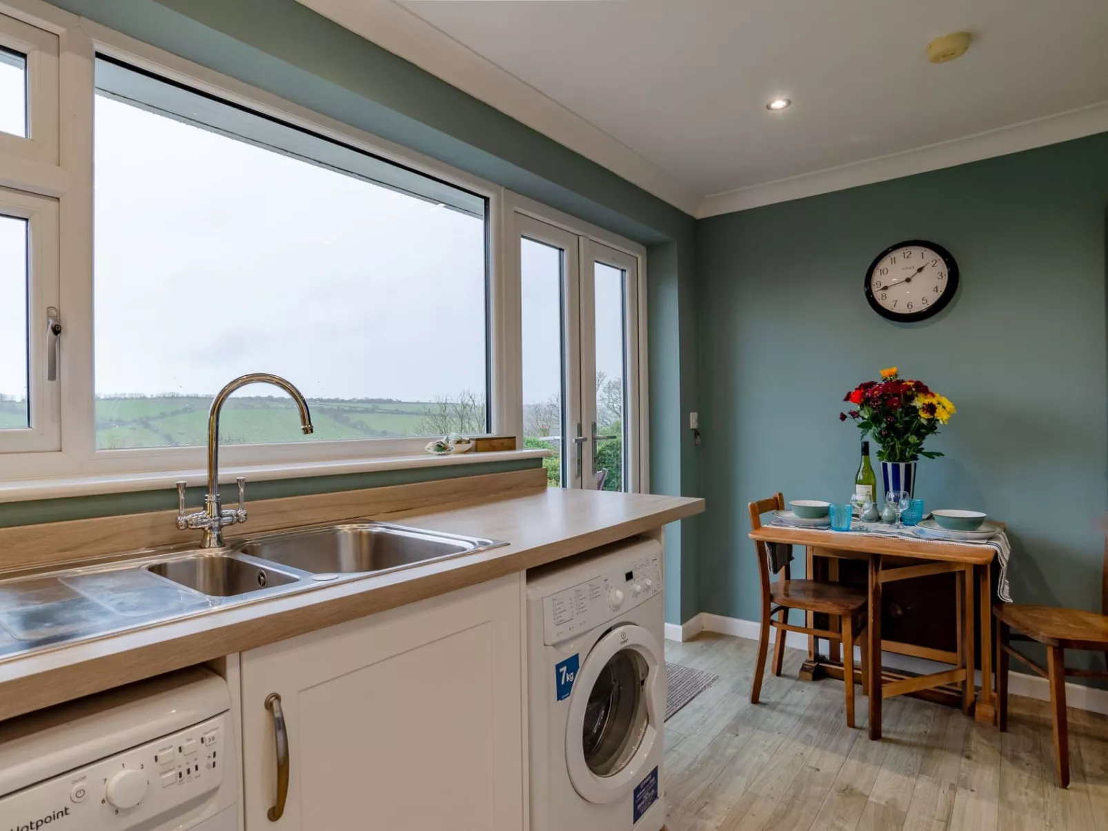 Valley View-Inside