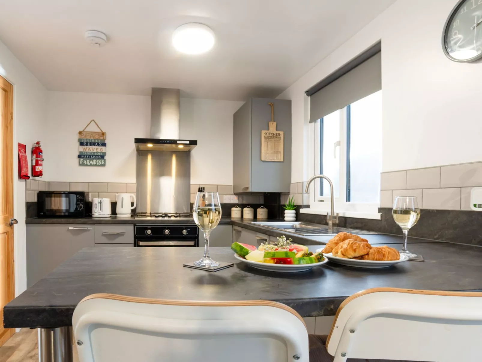 Wheal Rose Hot Tub Lodge-Inside