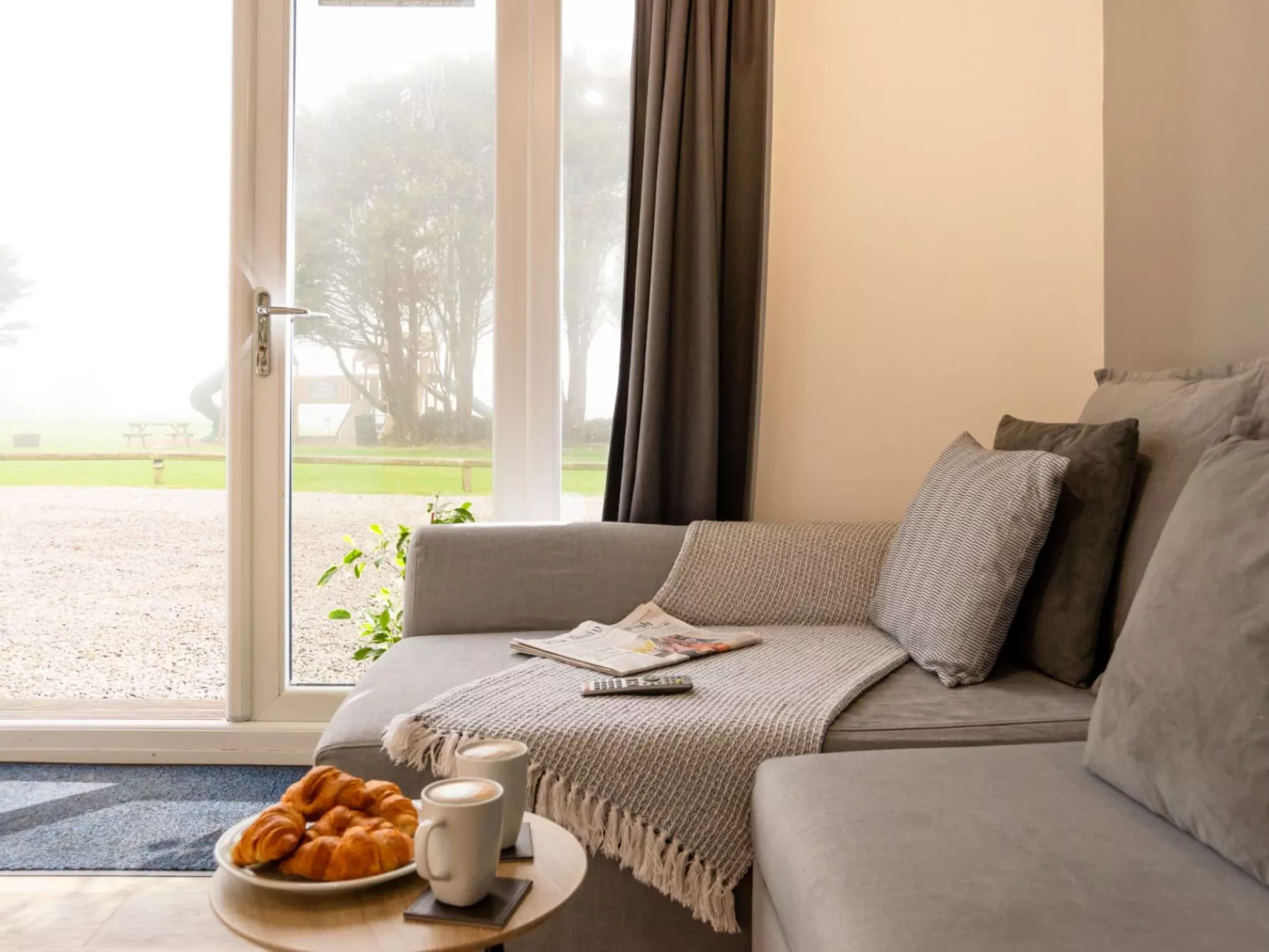 Wheal Prosper Hot Tub Lodge-Inside