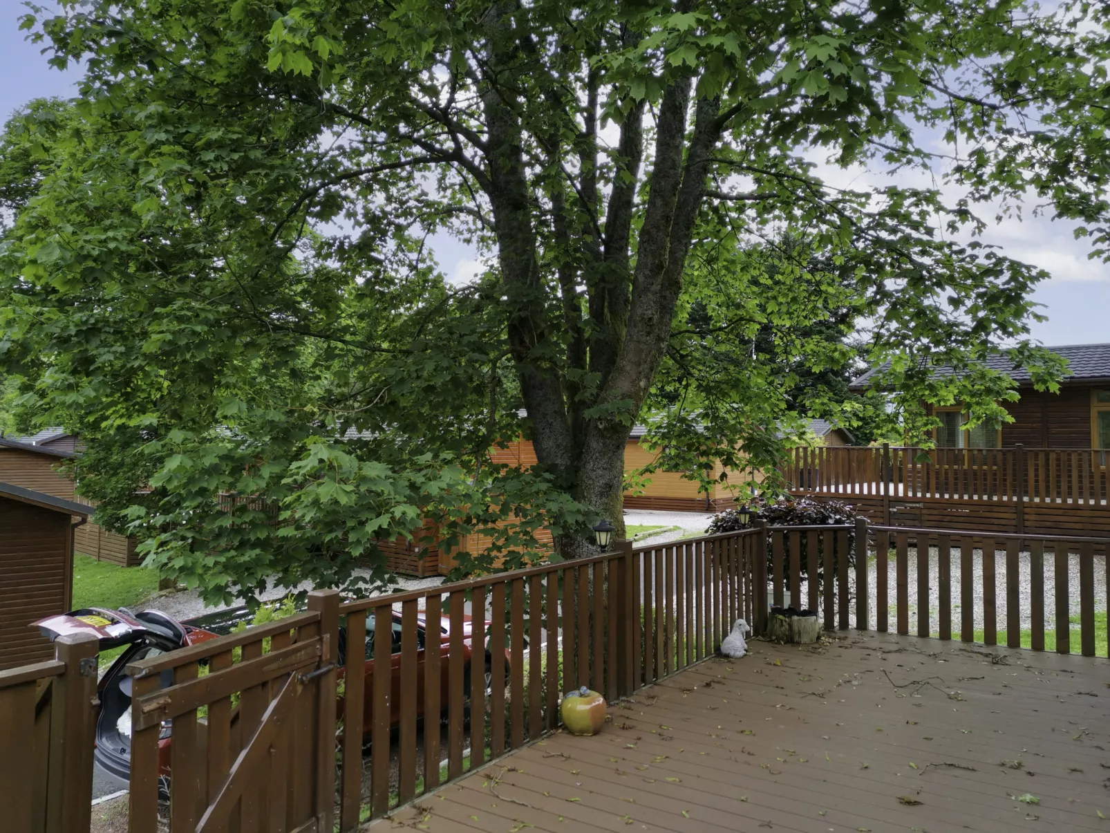 Windermere Lodge-Outside
