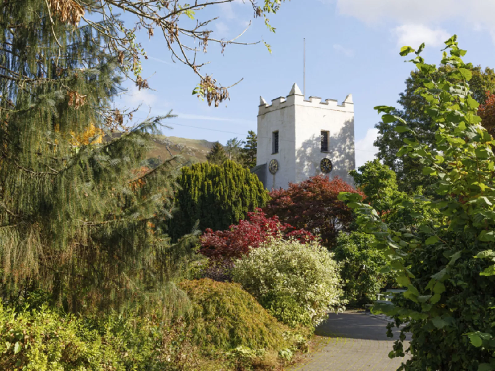 Windermere Lodge-Outside
