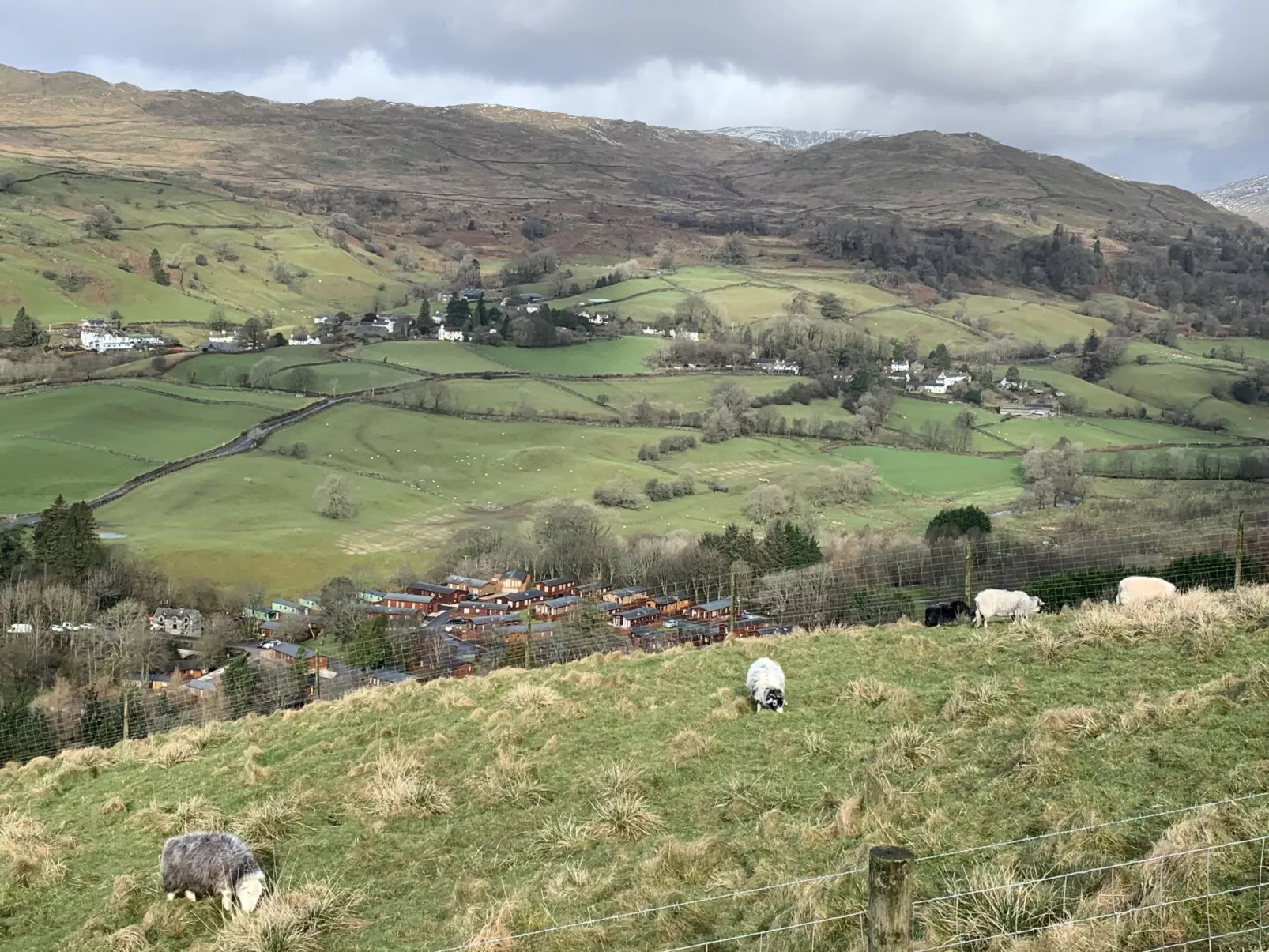 Windermere Lodge-Outside