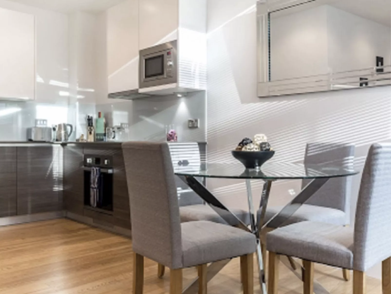 Heathrow Apartments-Drinnen
