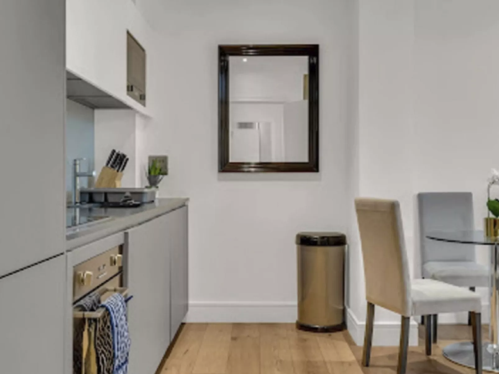 Regents Park Serviced Apartment-Drinnen