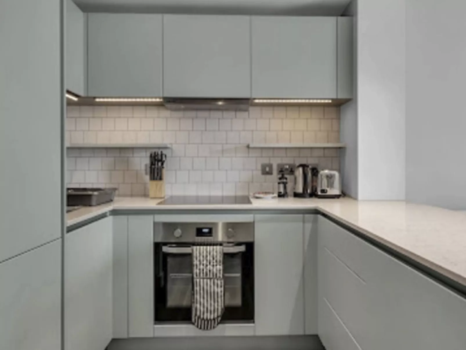 Olympic Way Apt in Wembley Park-Inside
