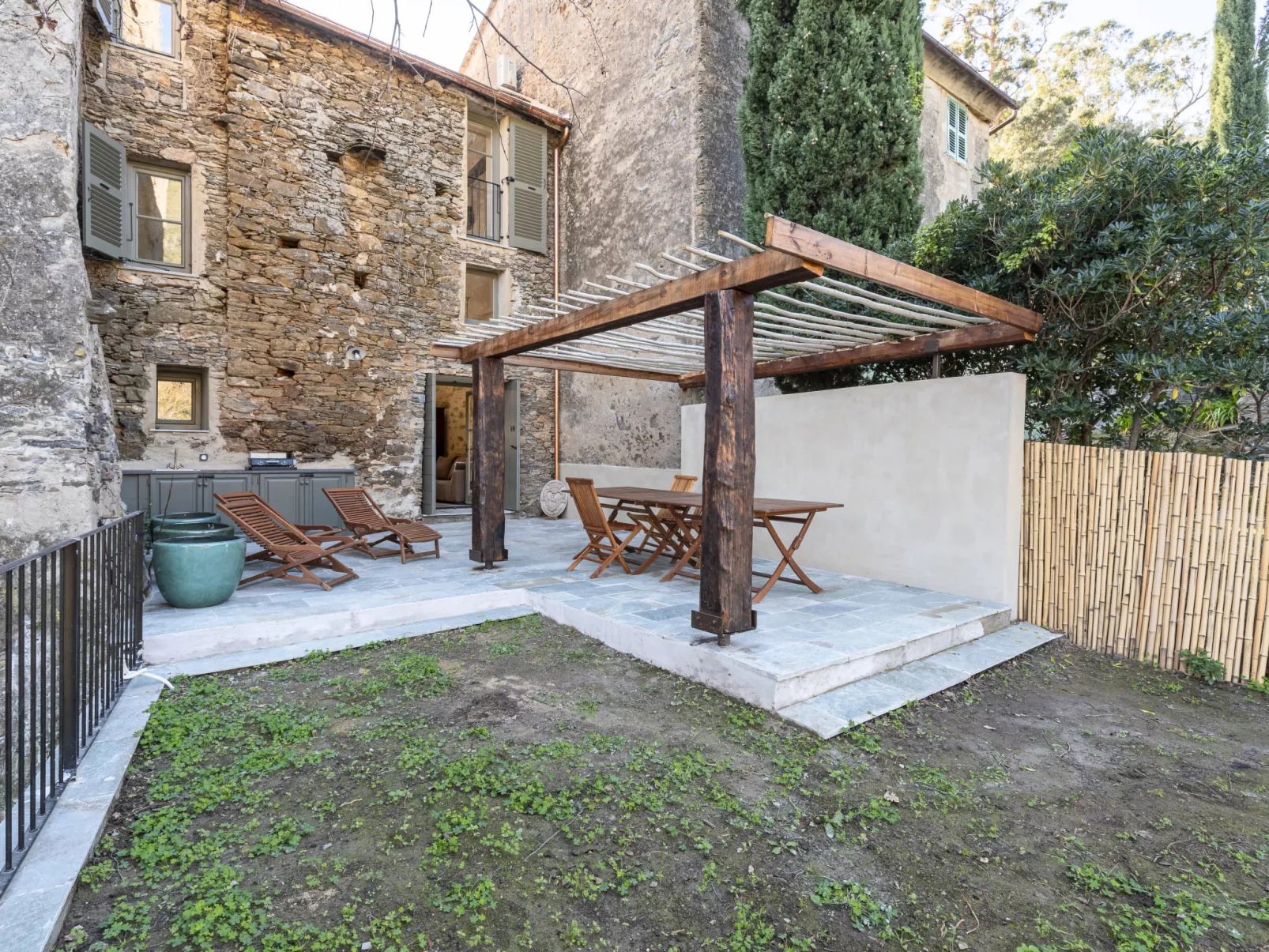 Casa Serena-Outside