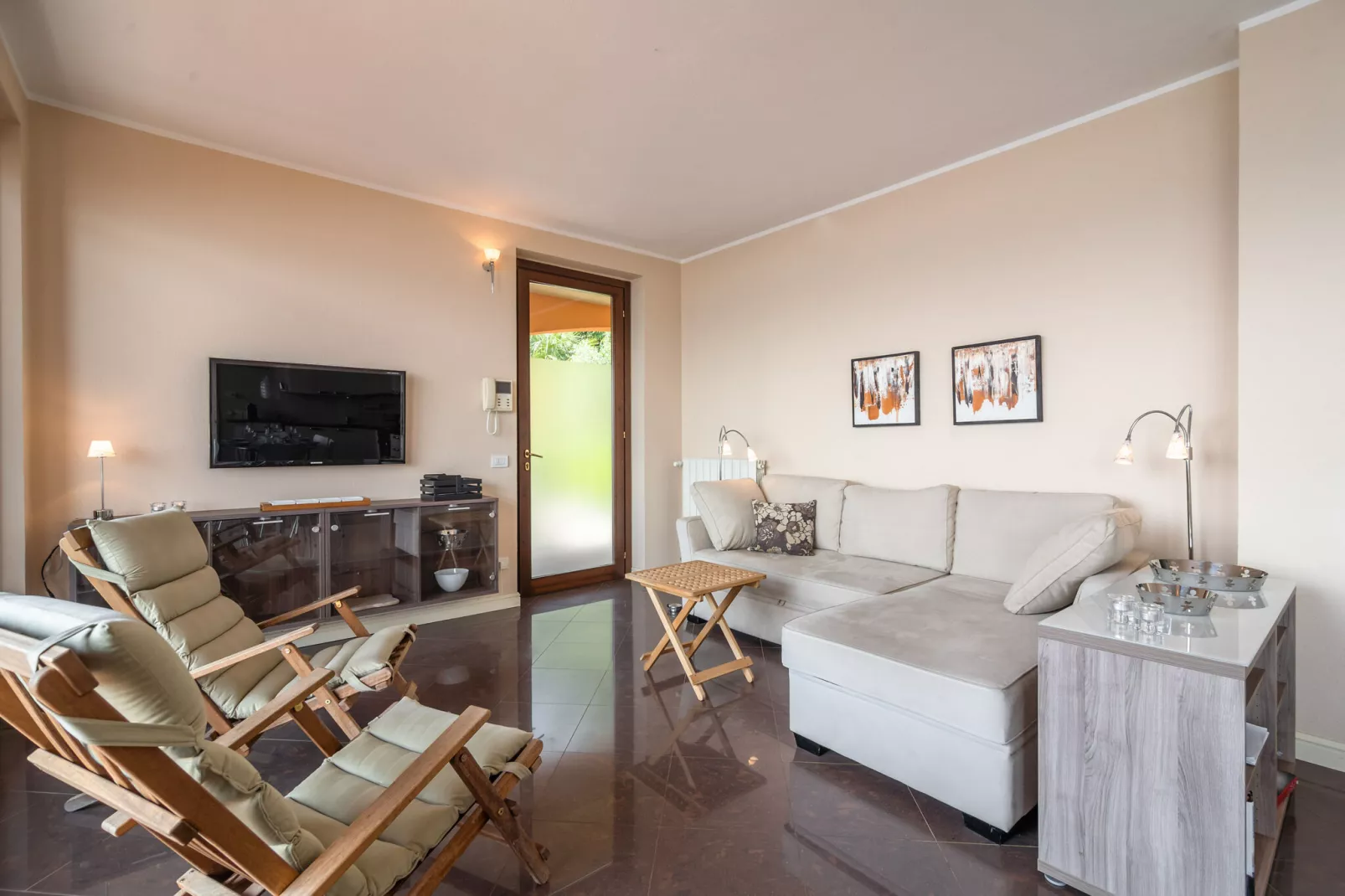 Vigneto Di Diciannove-Living room