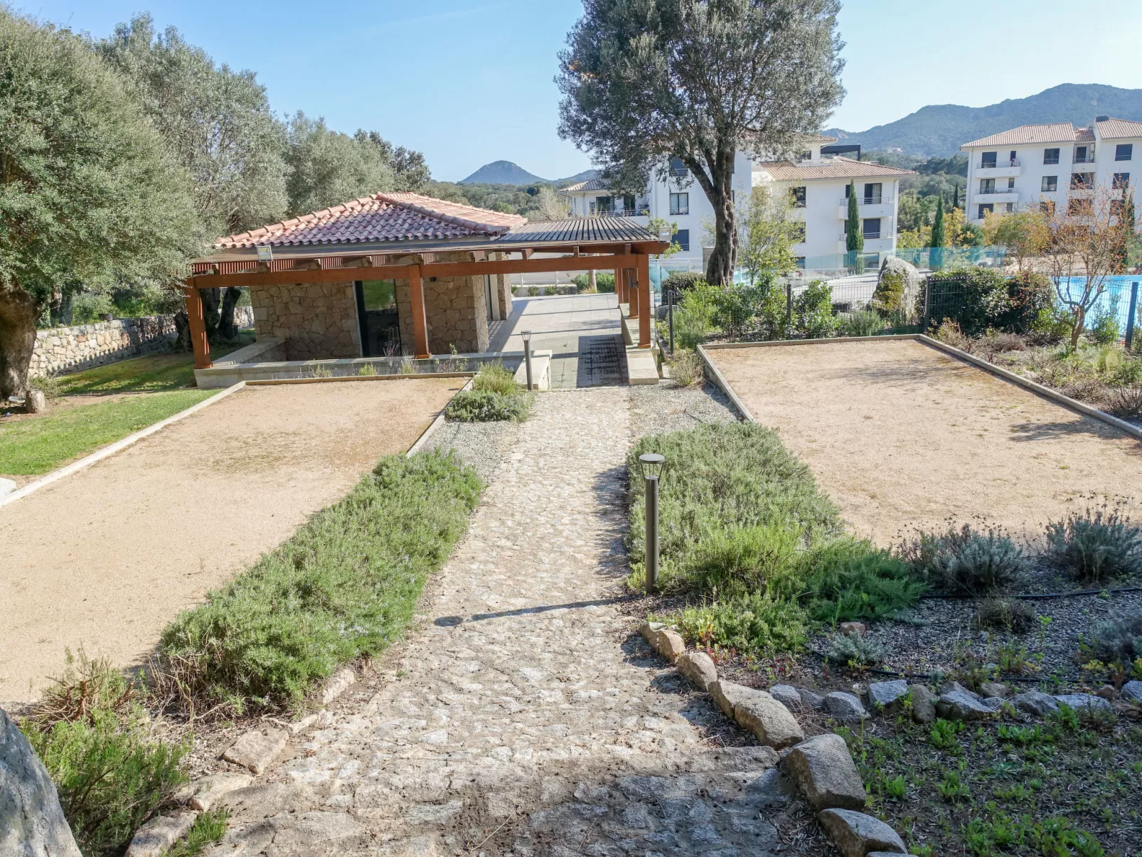 Domaine d'Arca G6-Outside
