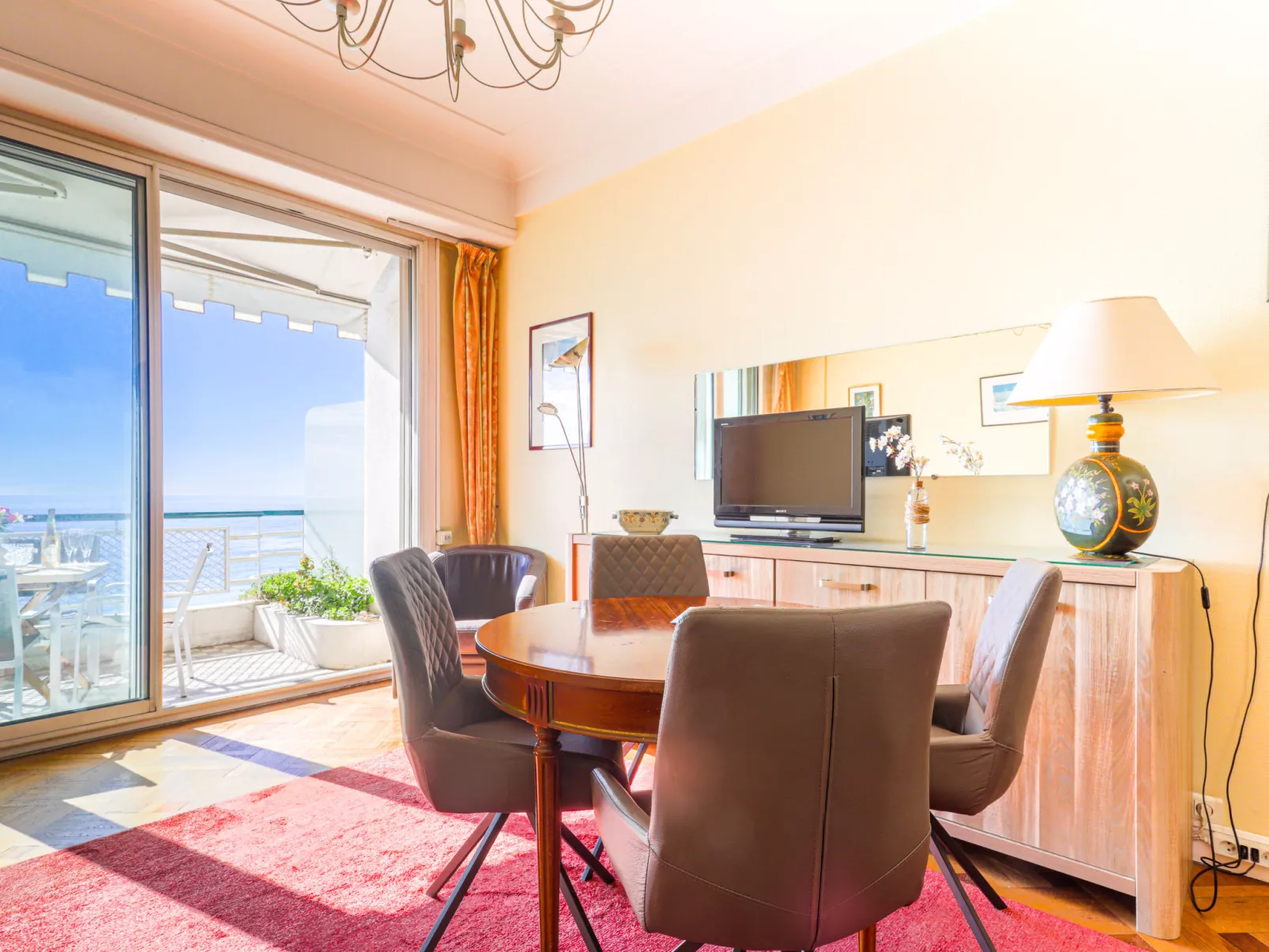 La Floride Promenade des Anglais-Inside