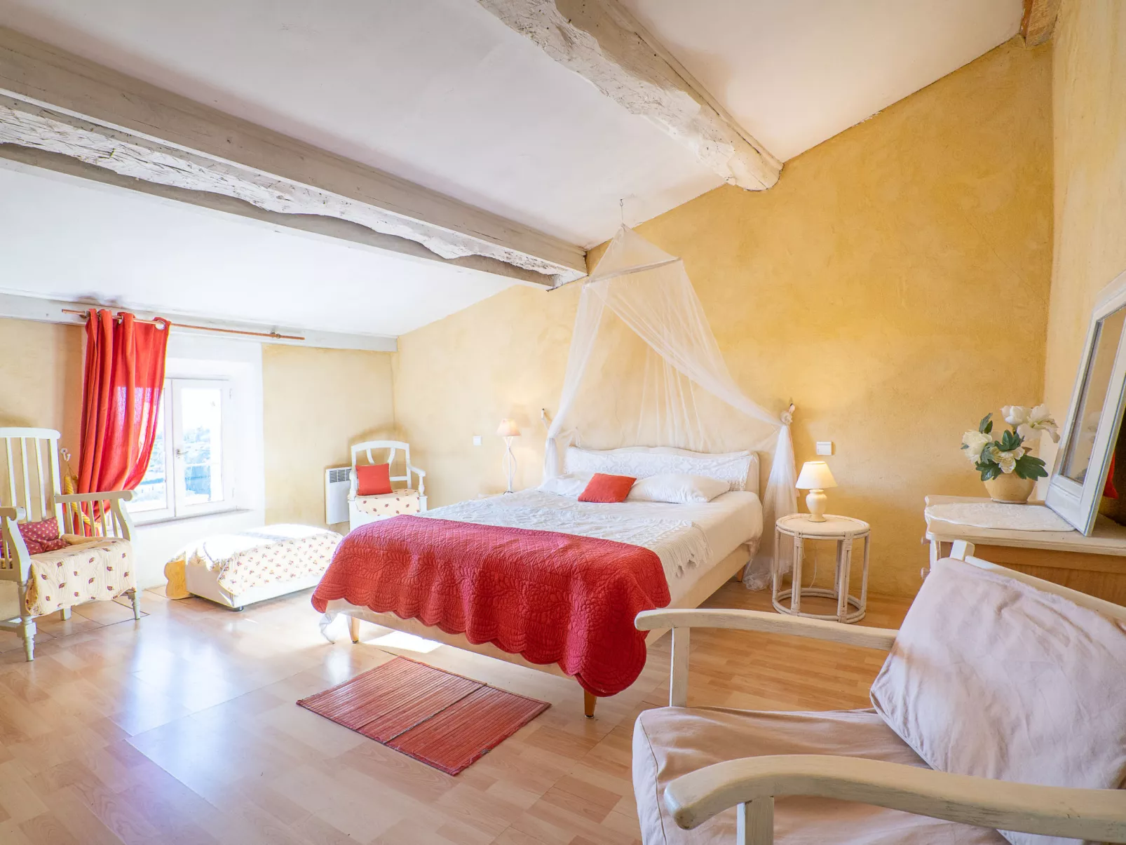 Le Clermont-Inside