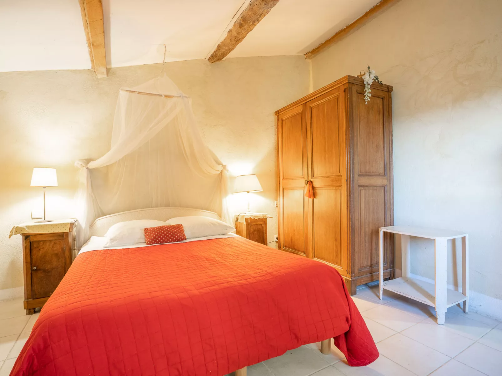 Le Clermont-Inside
