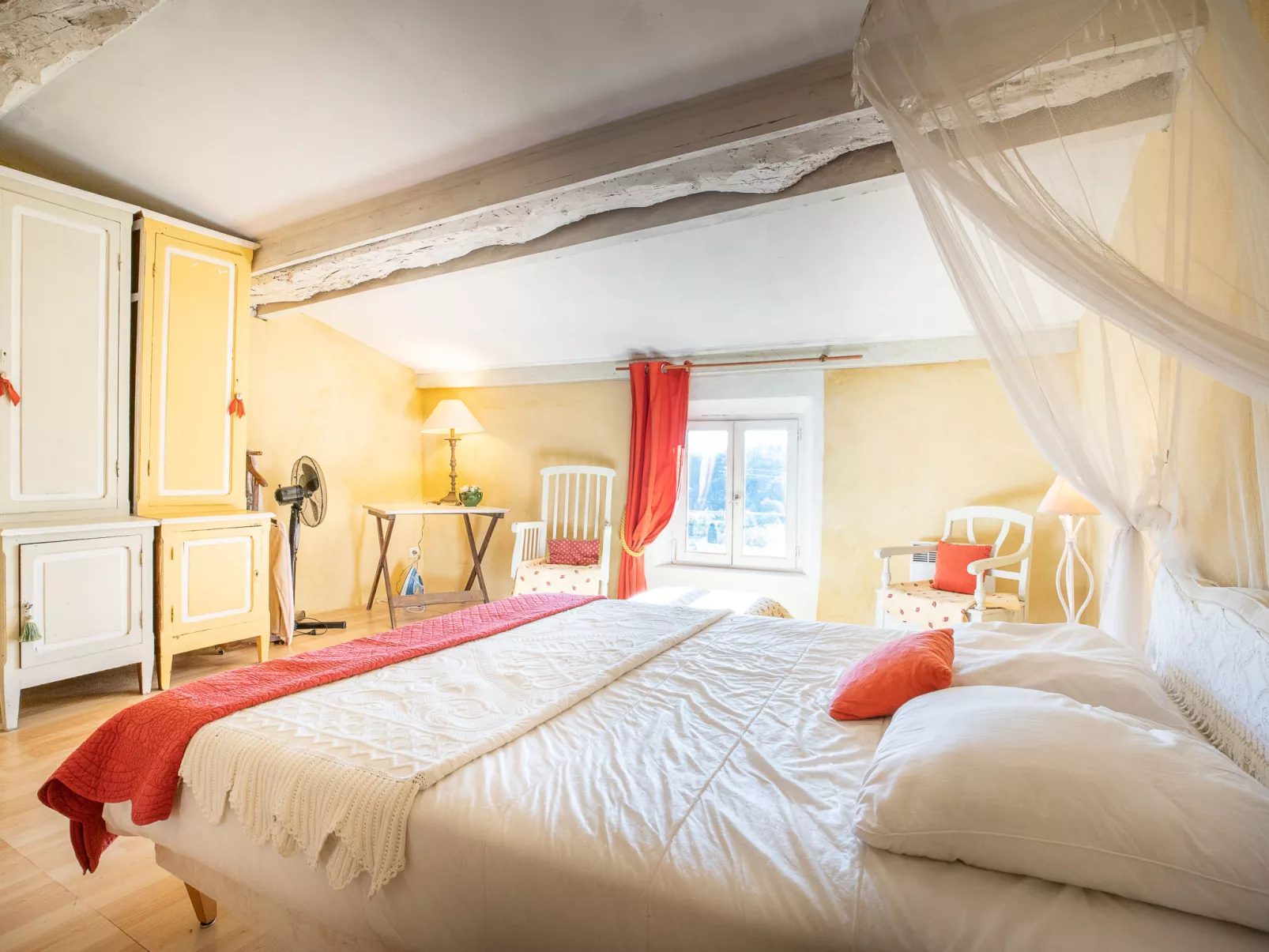 Le Clermont-Inside