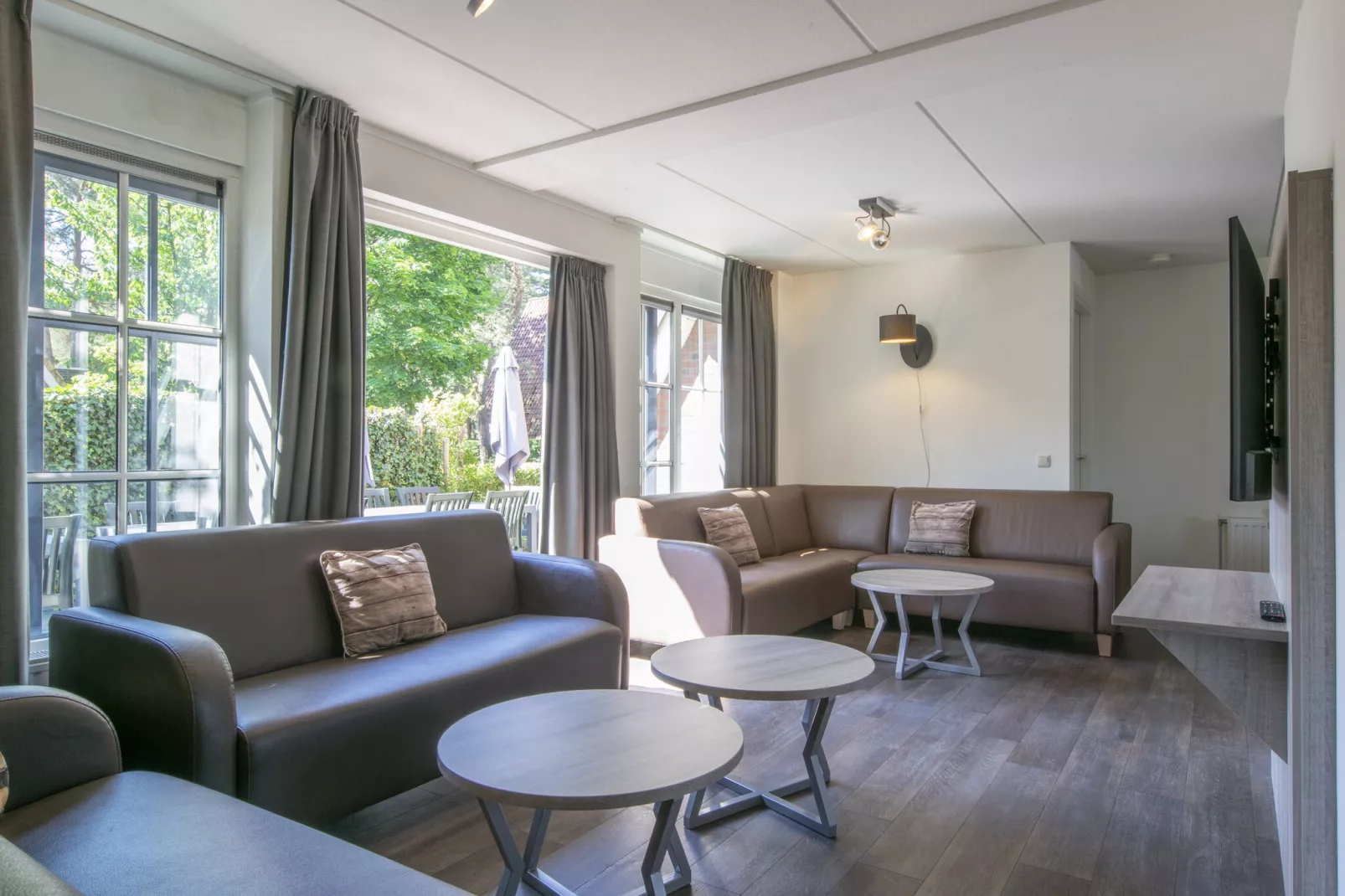 Vakantiepark de Katjeskelder 18-Wohnzimmer