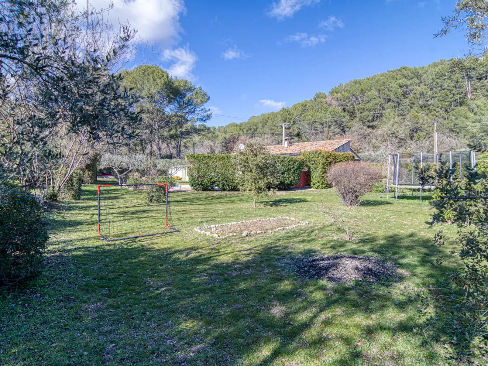 Villa Camilia-Outside