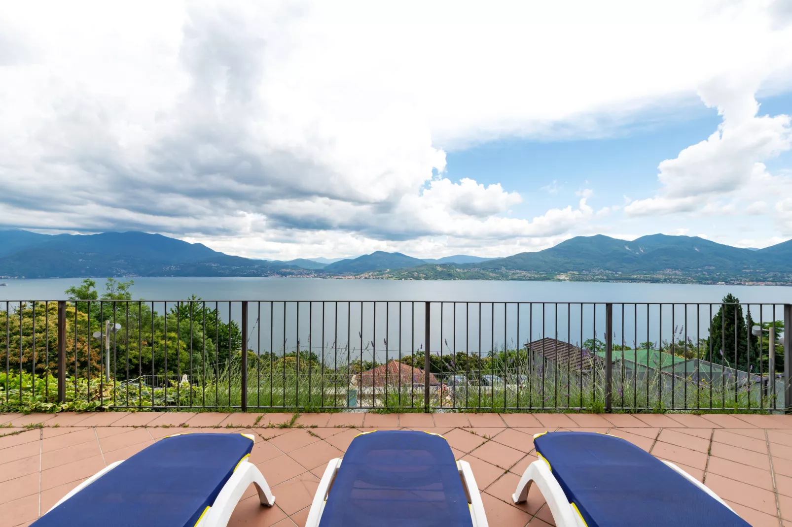 Vigna Bilo B9 D15 D16-View summer