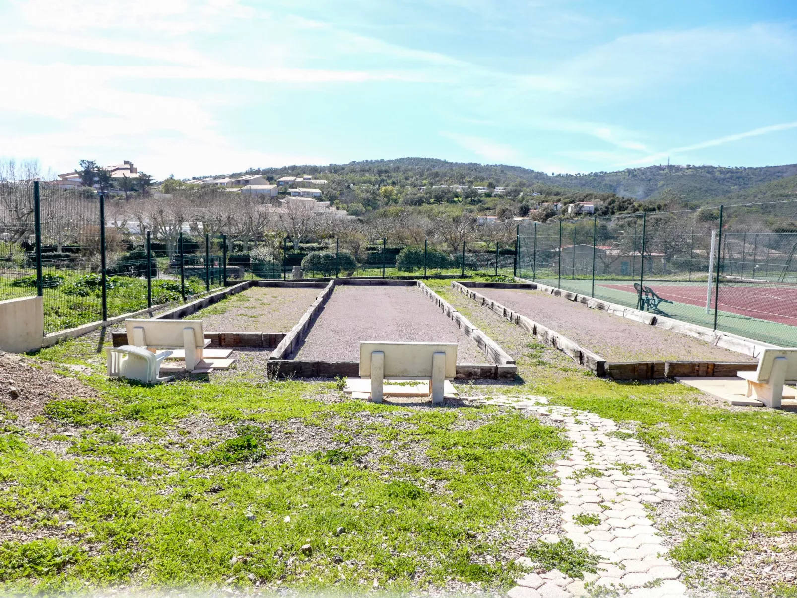 La Gaillarde-Outside